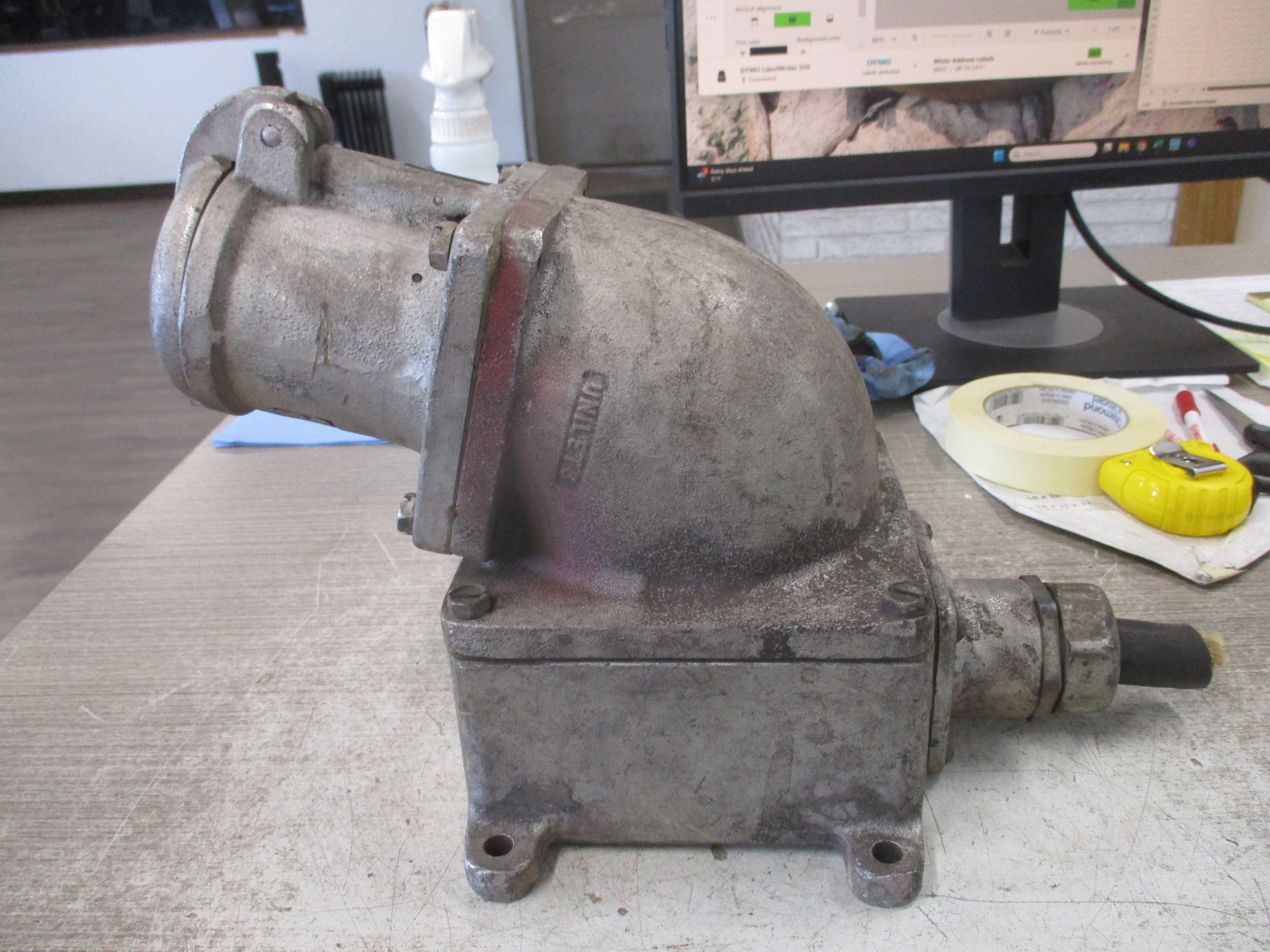 Appleton Receptacle AE631 60A 600V 3P 3W W/Base & Angle Adapter Used