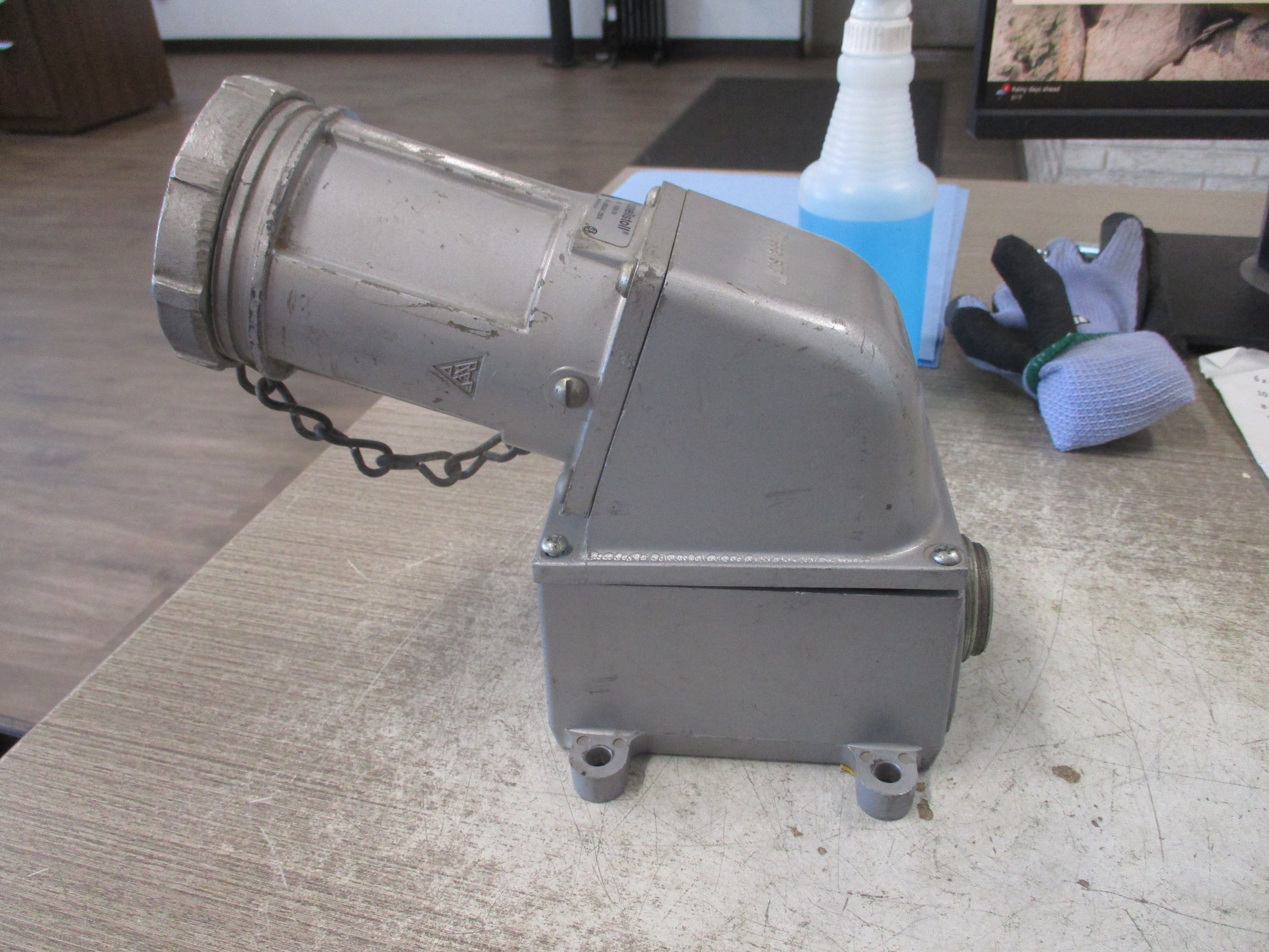 RussellStoll Receptacle 7428-78 60A 600V 3P 4W W/Body 7 Angle Adapter Used