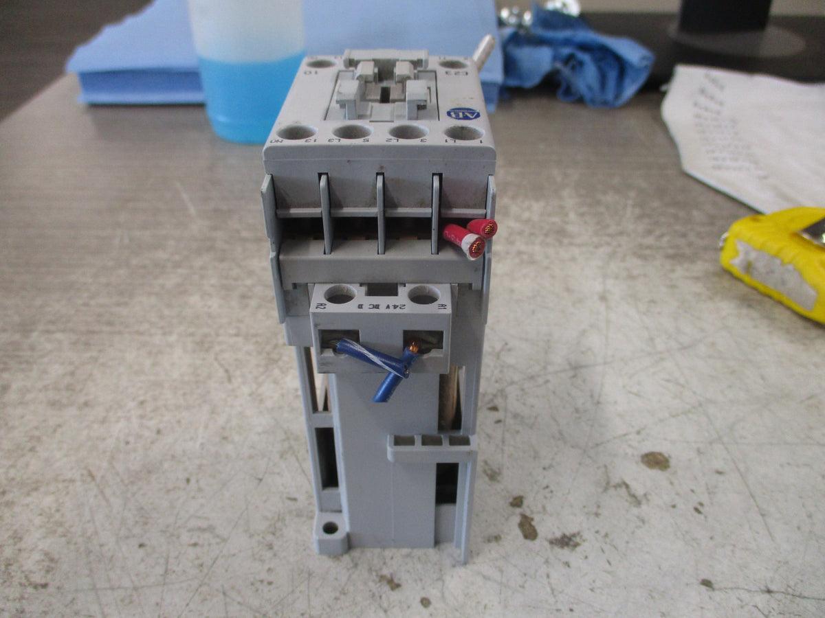 Allen-Bradley Contactor 100-C23D*10 Ser. C 24VDC Coil 30A 600V Used