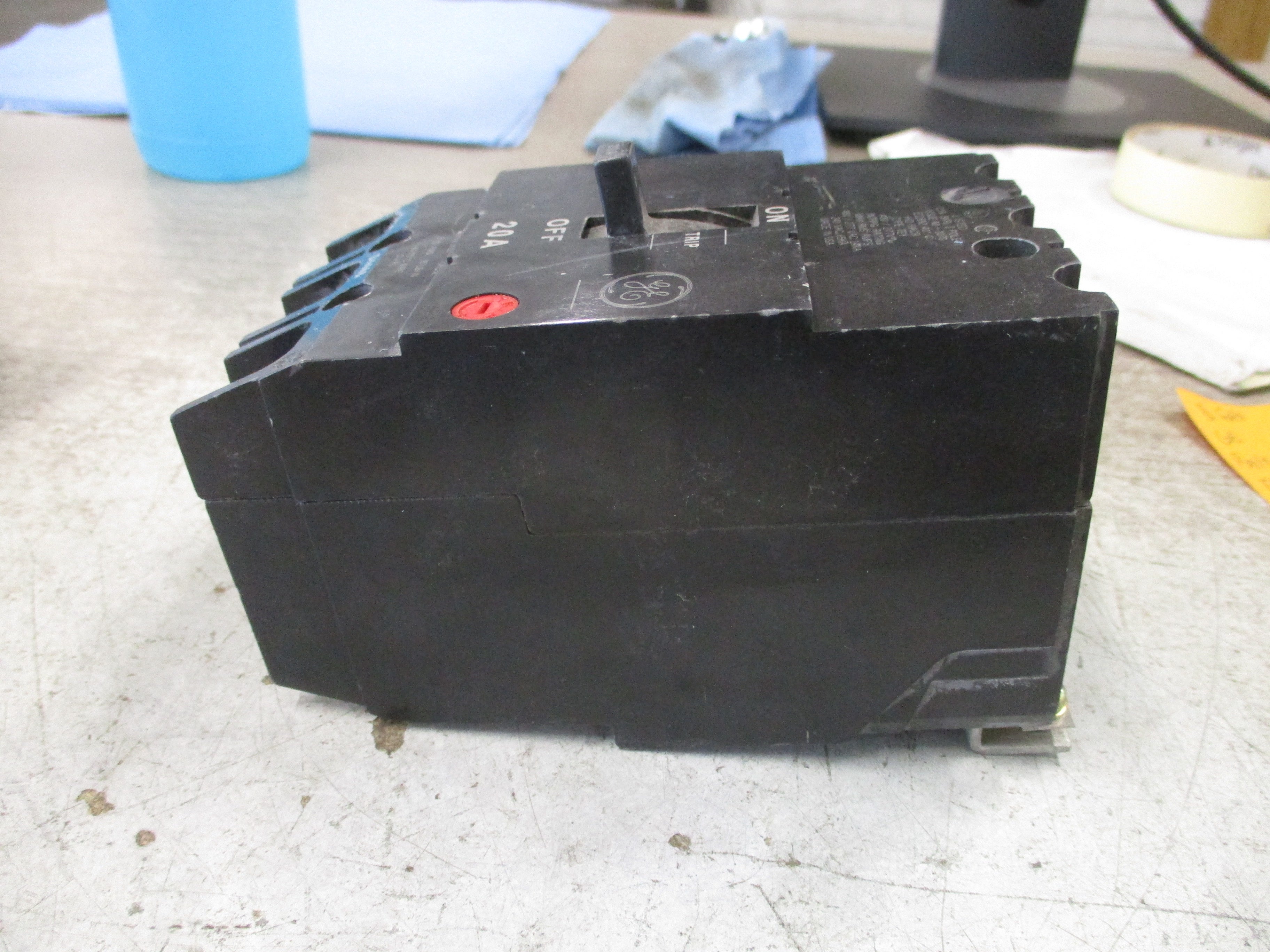 GE Bolt-On Circuit Breaker TEY320 20A 480/277V 3P Used