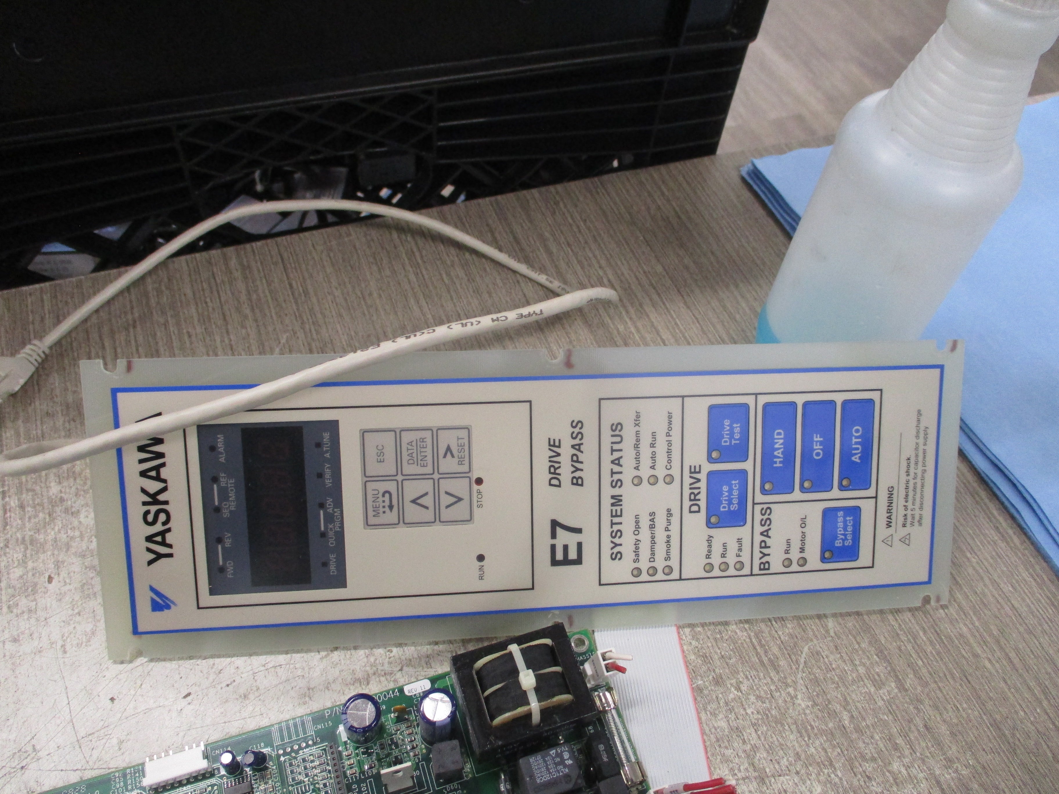 Yaskawa E7 AC Drive CIMR-E7U45P5 7.5HP 3Ph w/ Keypad W/Bypass Controls