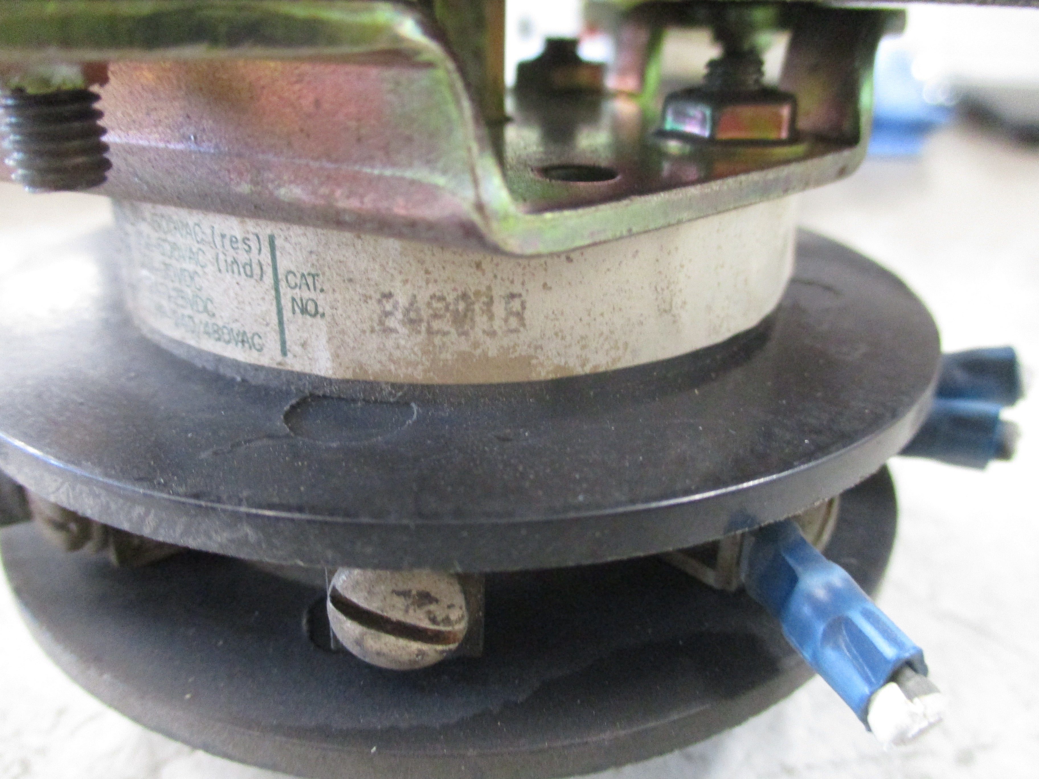 Electroswitch Series 24 Local Remote SW Rotary Switch 24201B Used