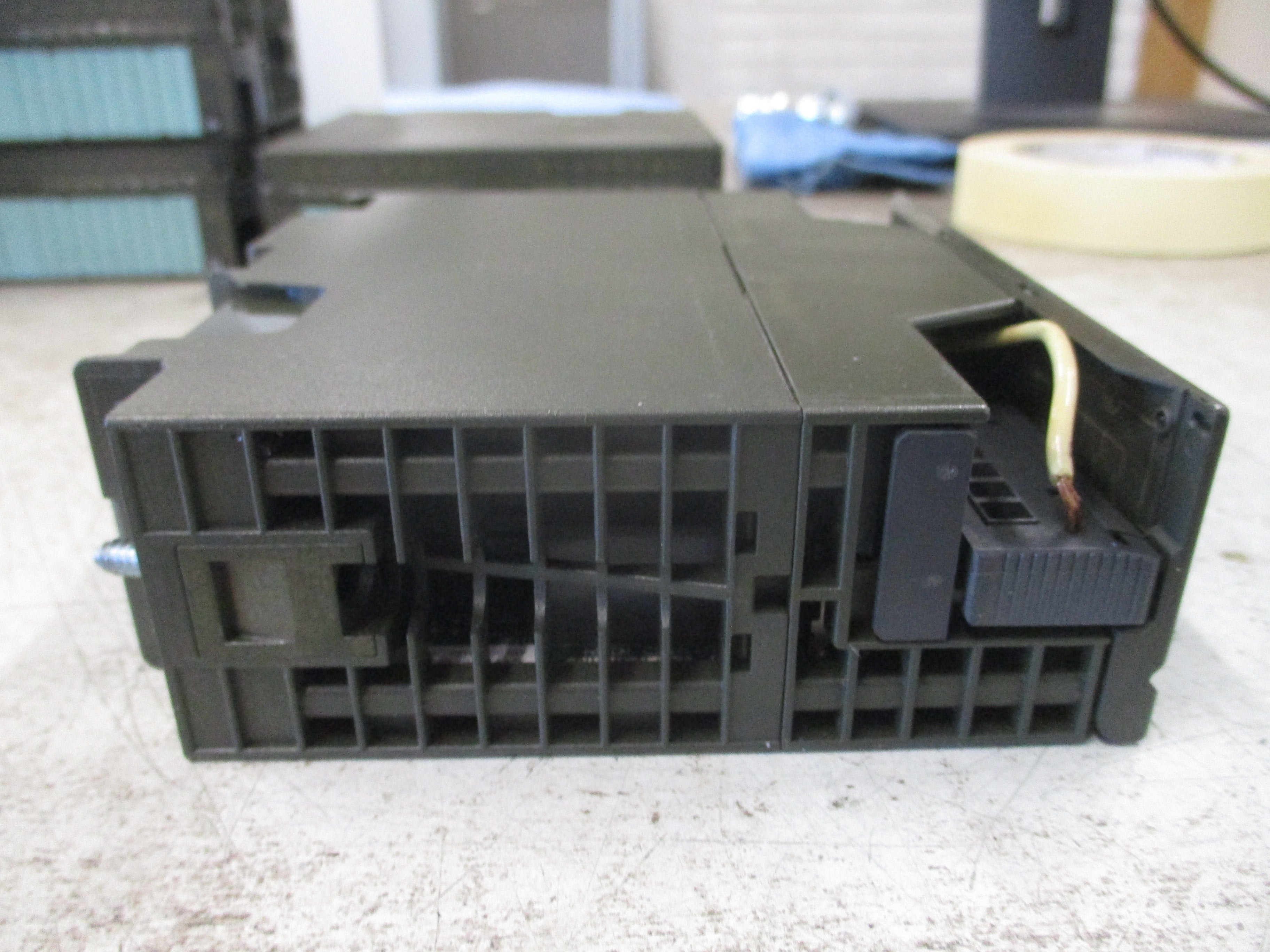 Siemens Simatic S7 Digital Input Module 6ES7 321-1FH00-0AA0 Used