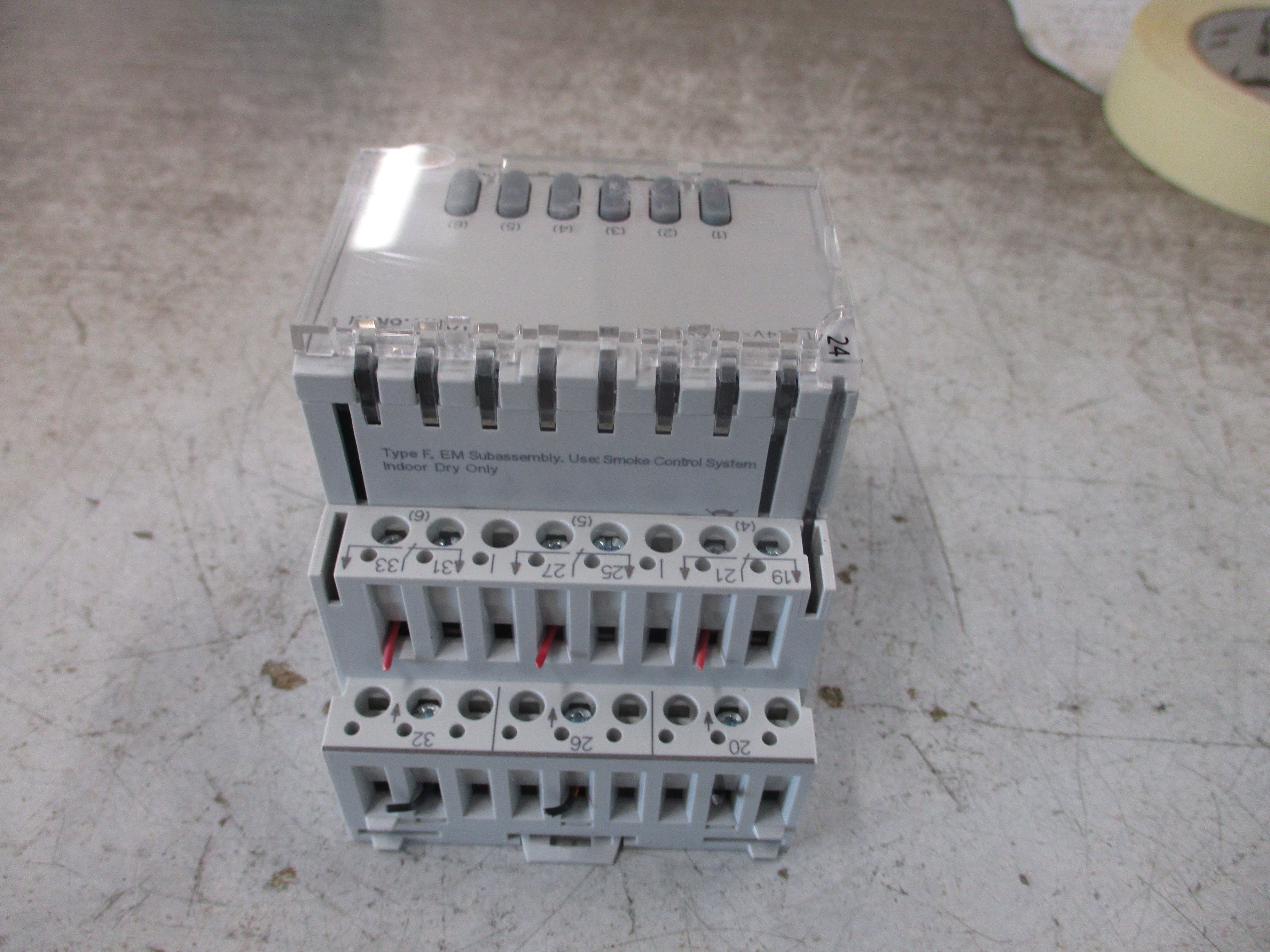 Siemens TX-I/O Relay Module TXM1.6R-M 6 Relay Outputs Local Override Used