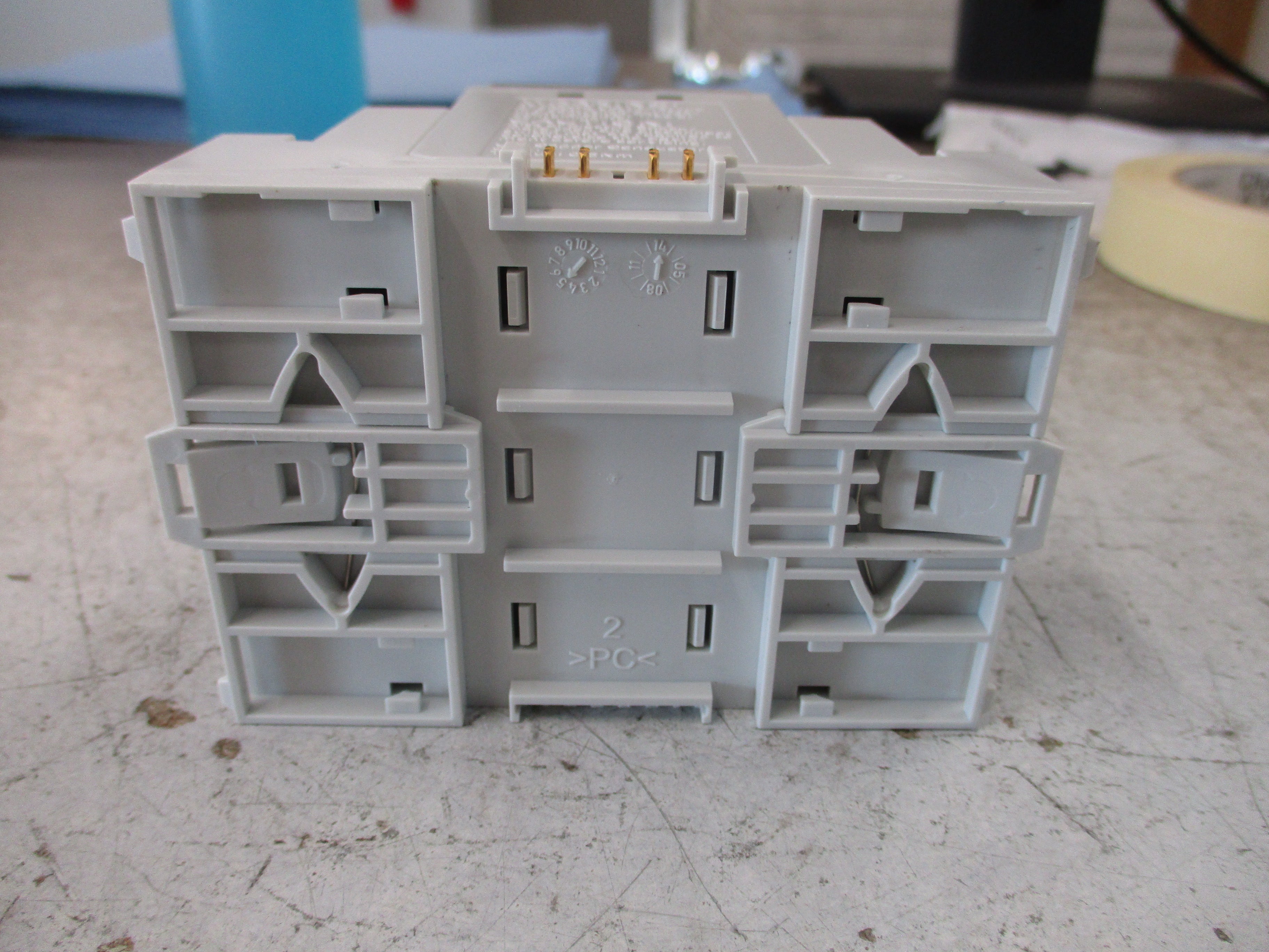 Siemens TX-I/O Relay Module TXM1.6R-M 6 Relay Outputs Local Override Used