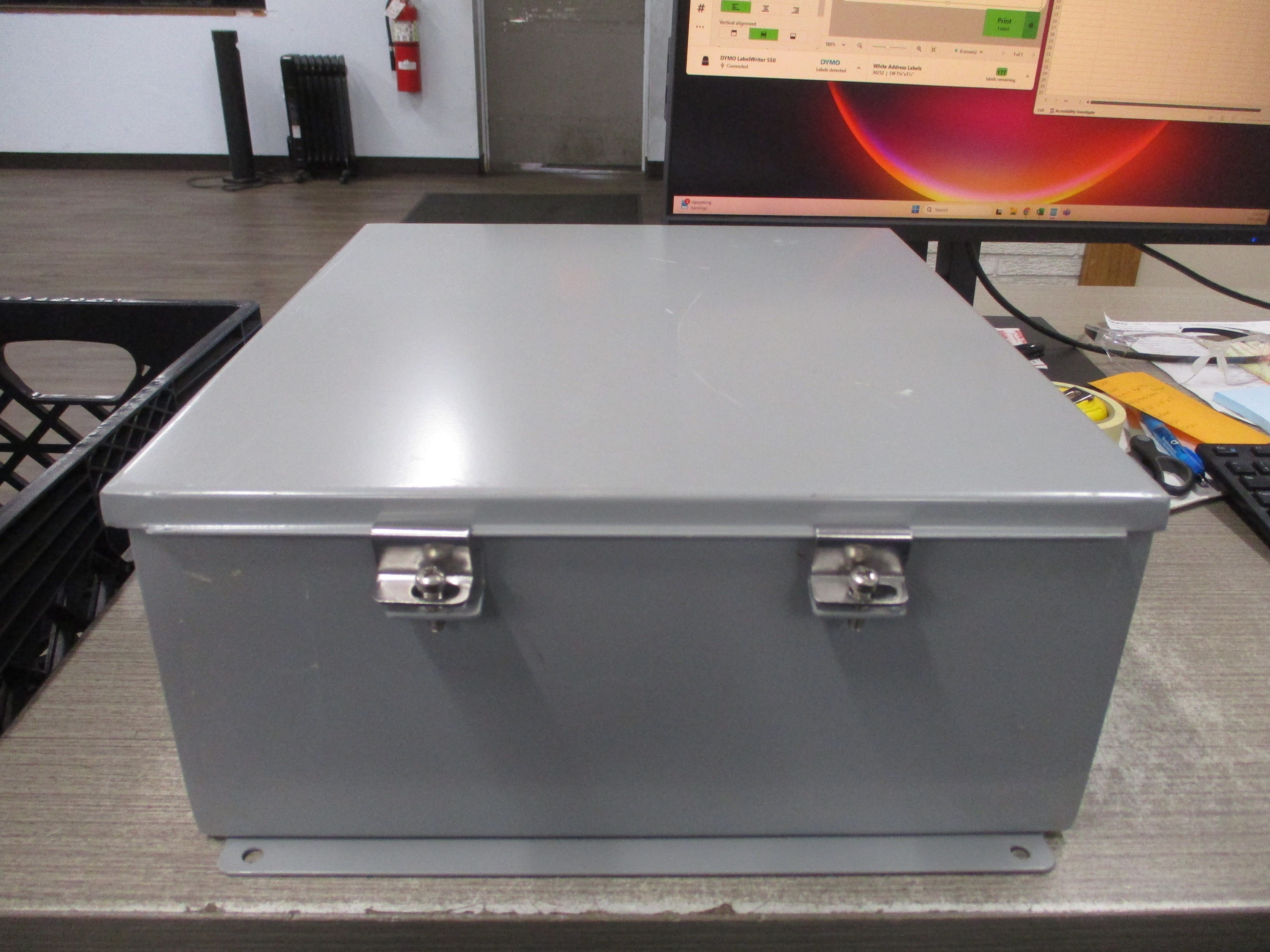 Hubbell Wiegmann Type 4,12,13 Enclosure BN4161406CHWW Size: 16"x14"x6"