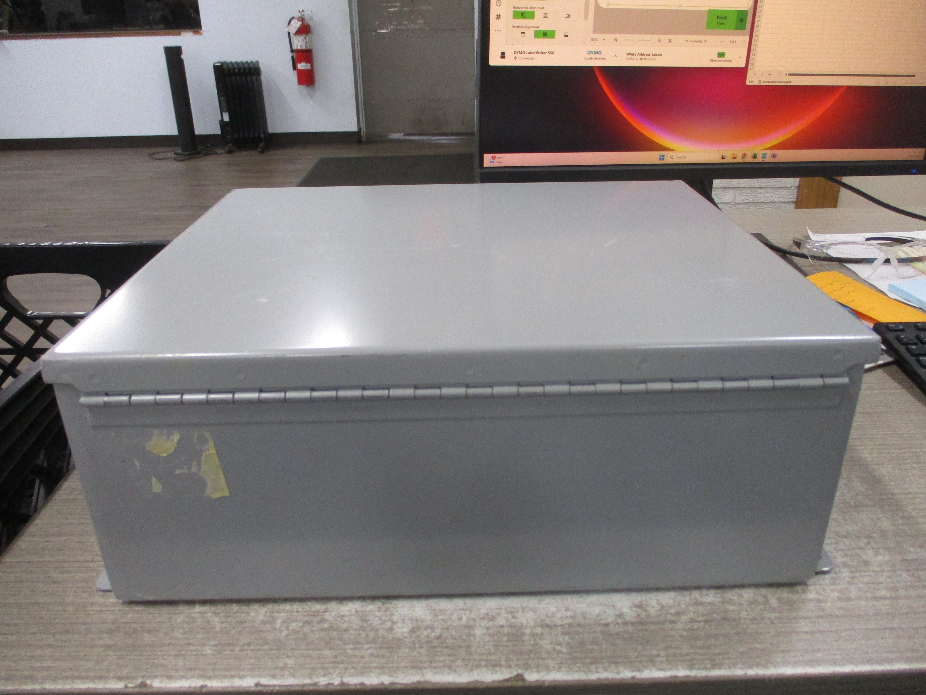 Hubbell Wiegmann Type 4,12,13 Enclosure BN4161406CHWW Size: 16"x14"x6"