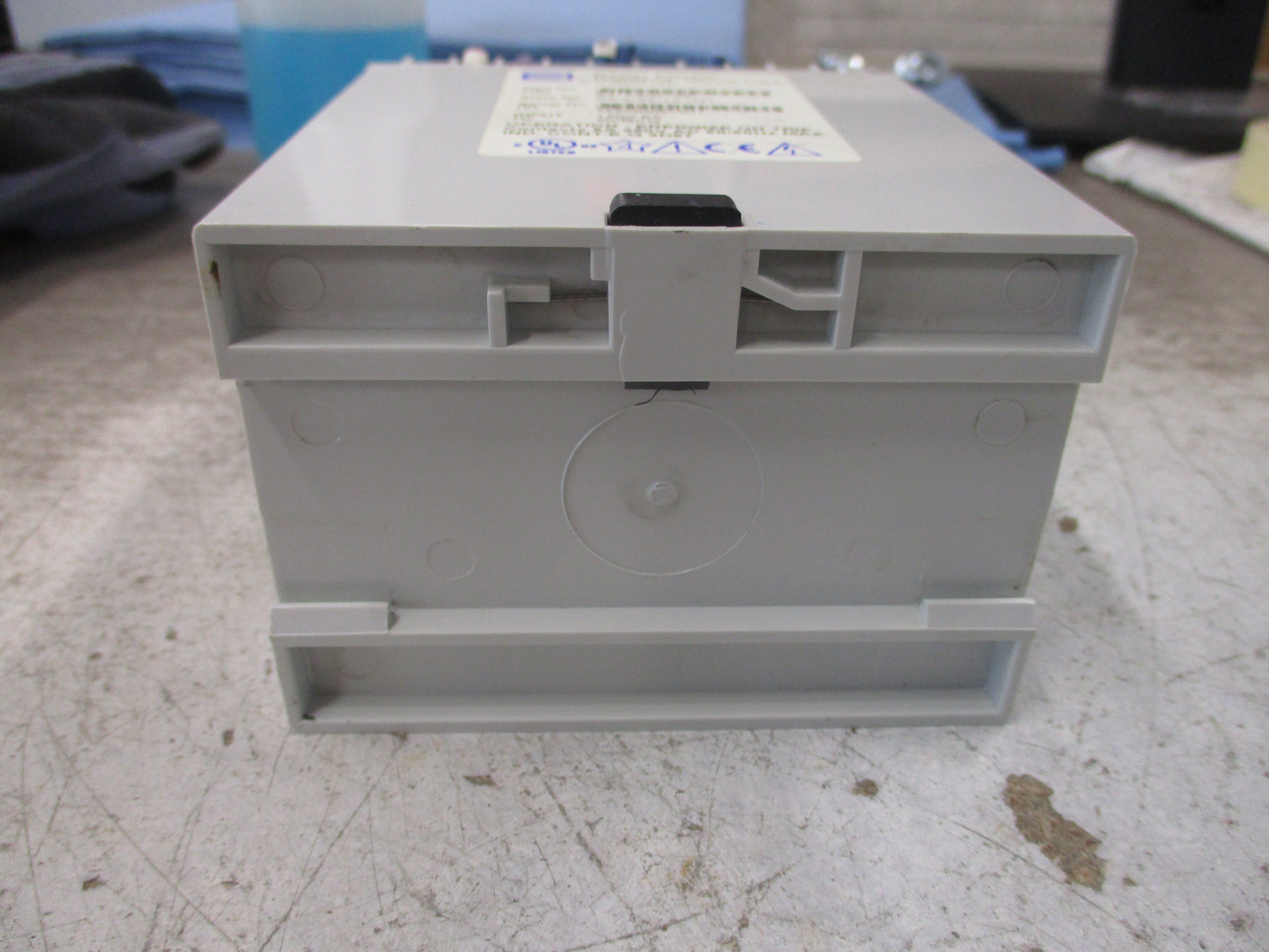 Basler Reverse Power Relay BE3-32-1A1N1 120V 50/60Hz 5A *No Terminal Cover* Used