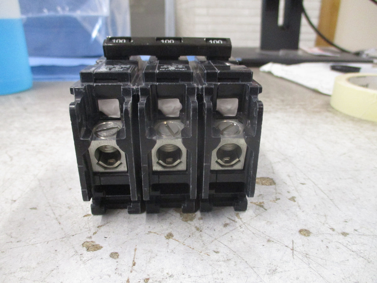 Siemens Type QP Clip-On Circuit Breaker Q3100 100A 240V 3P Used