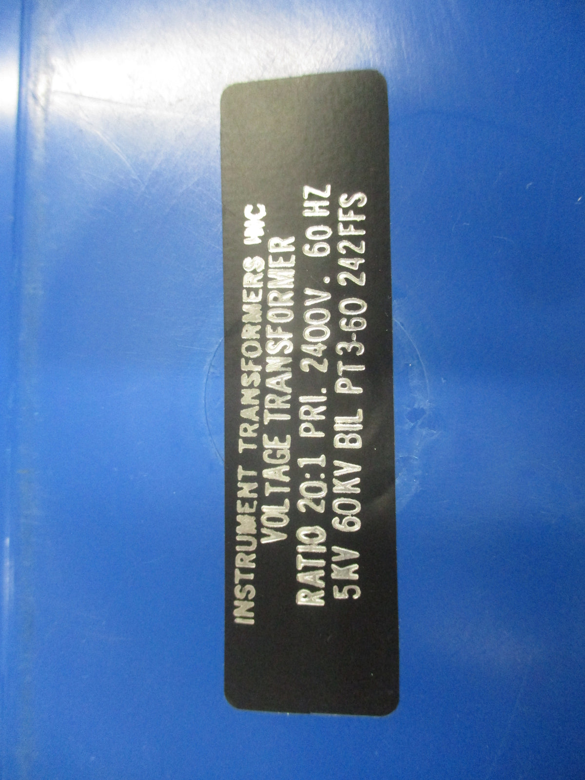 Instrument Transformers Voltage Transformer PT3-60 242FFS Pri: 2400V Used