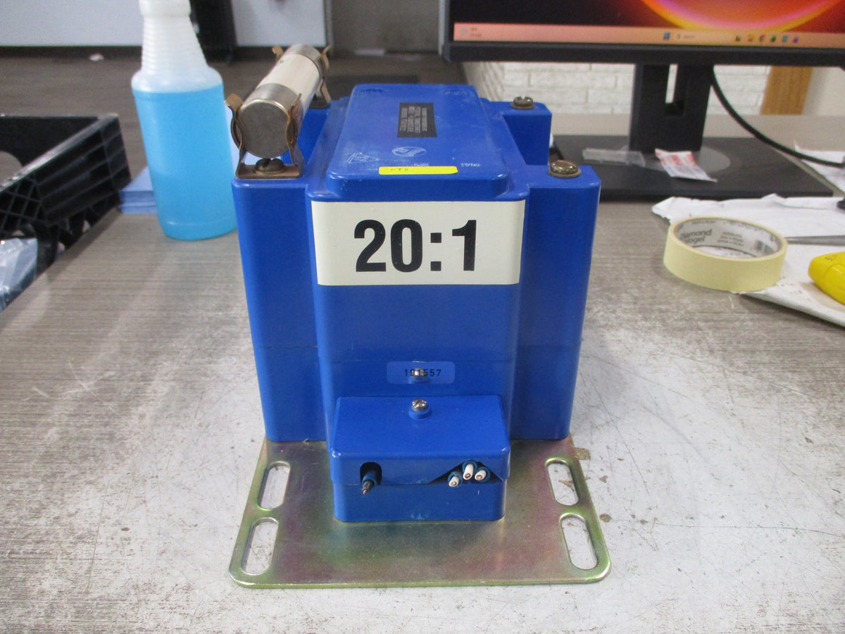 Instrument Transformers Voltage Transformer PT3-60 242CCS Pri: 2400V Used