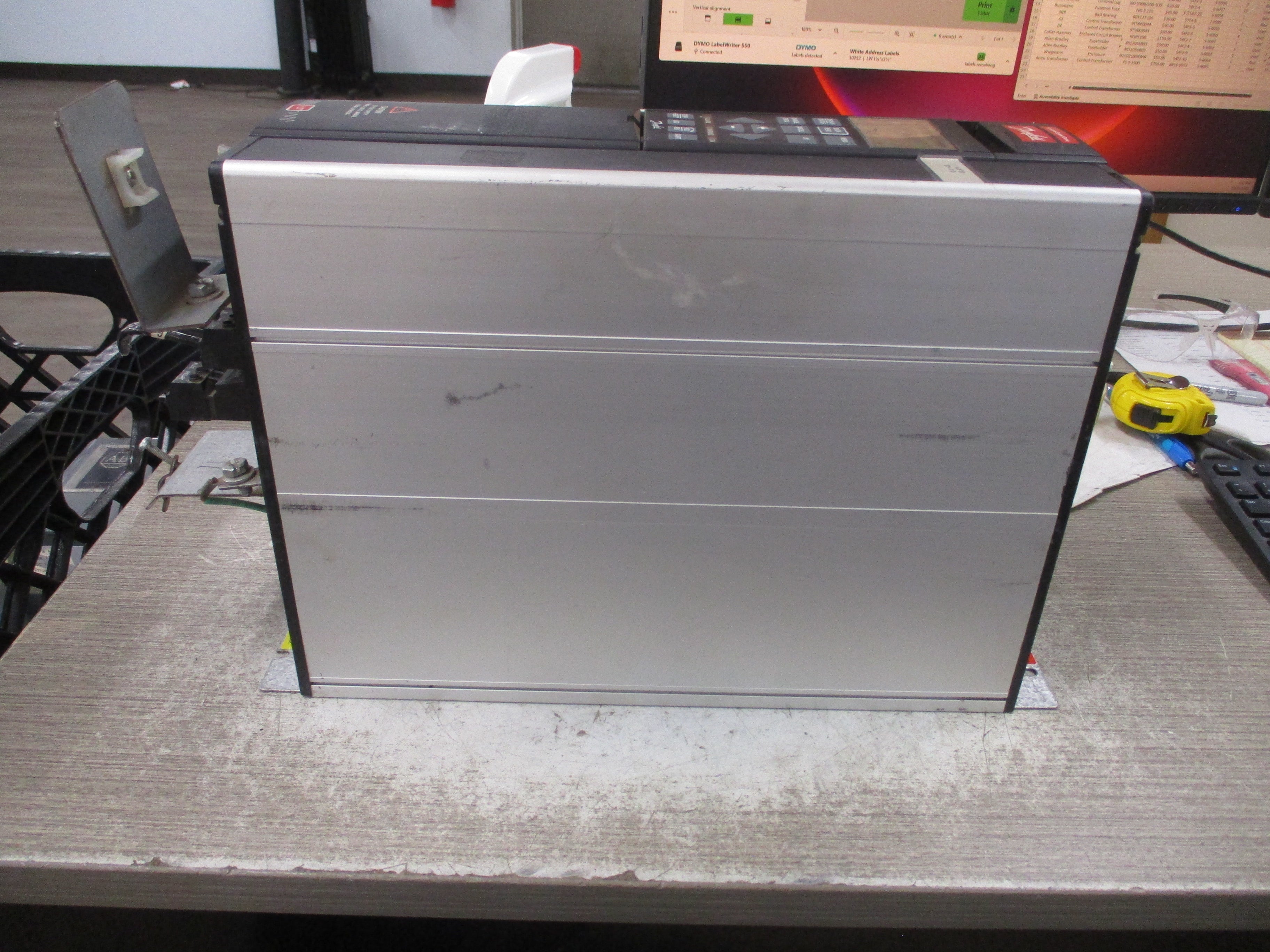 Danfoss VLT 5006 AC Drive 175Z0167 5HP 3Ph Input: 3x200-240V 50/60Hz 14.5A Used