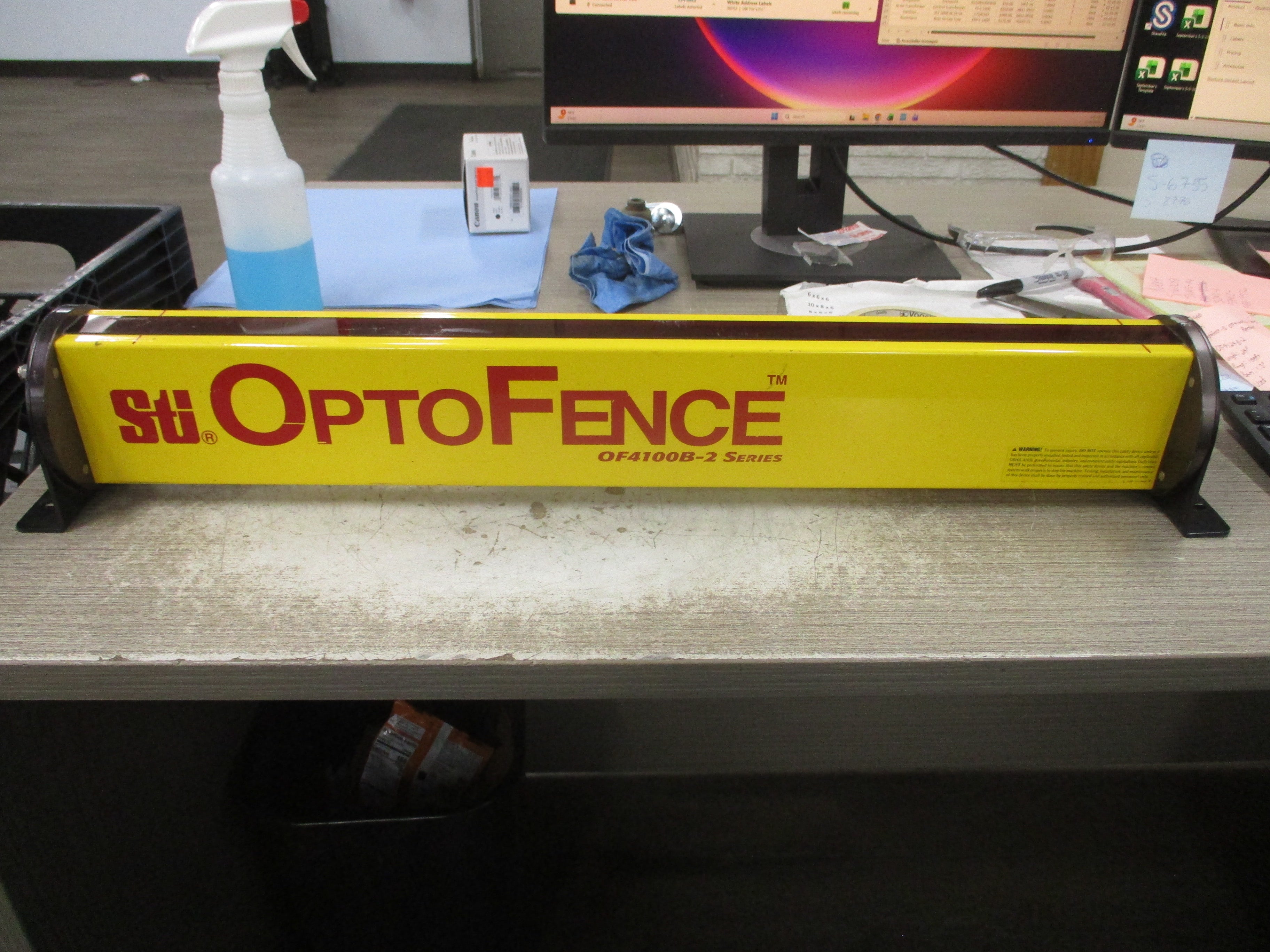 Sti Optofence-B OF4100B-2 Series Receiver OF4124B-2 Length: 24" Used