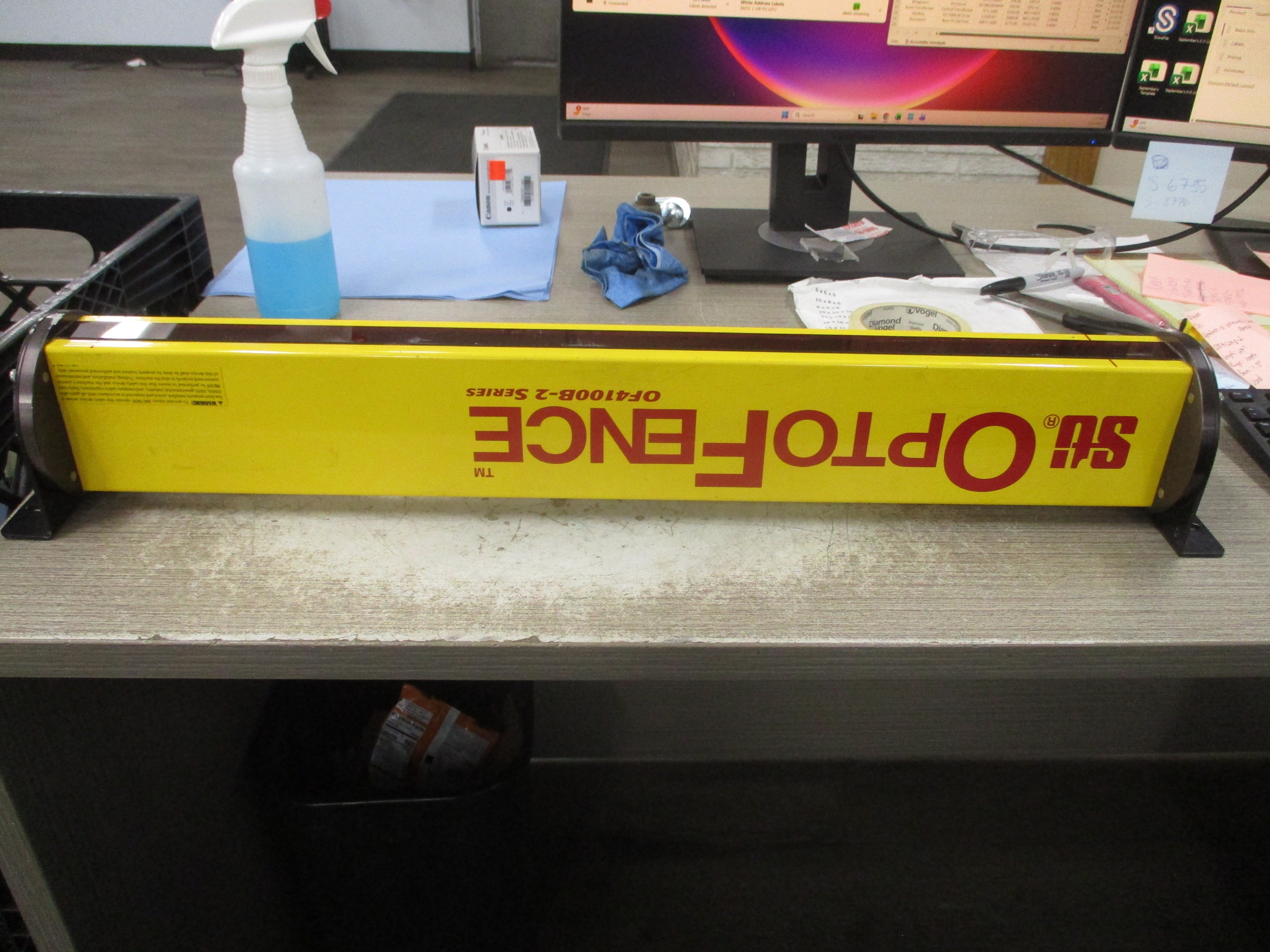 Sti Optofence-B OF4100B-2 Series Receiver OF4124B-2 Length: 24" Used