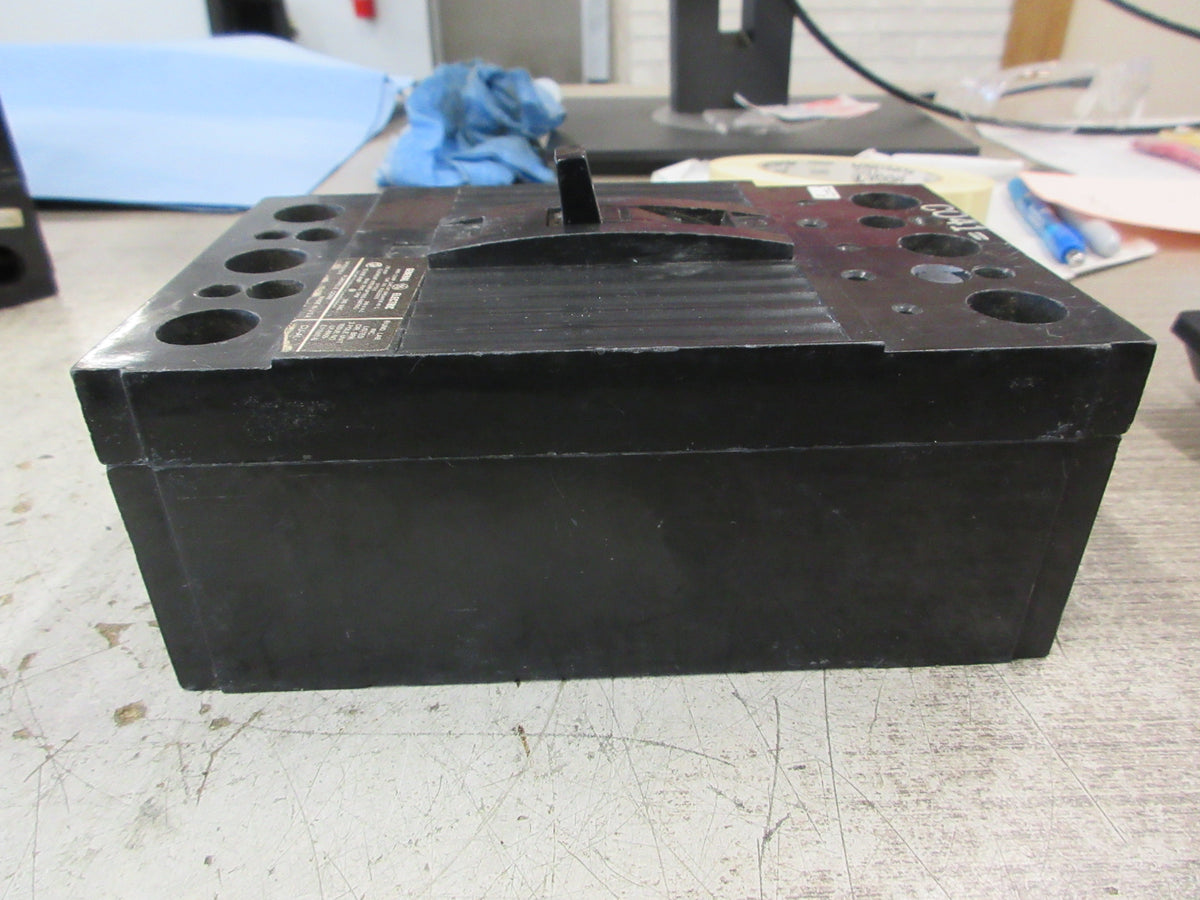 GE Circuit Breaker TQD32225 225A 240V 3P Used