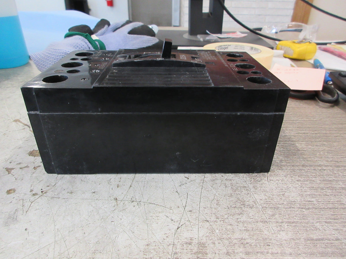 GE Circuit Breaker TQD32225 225A 240V 3P Used