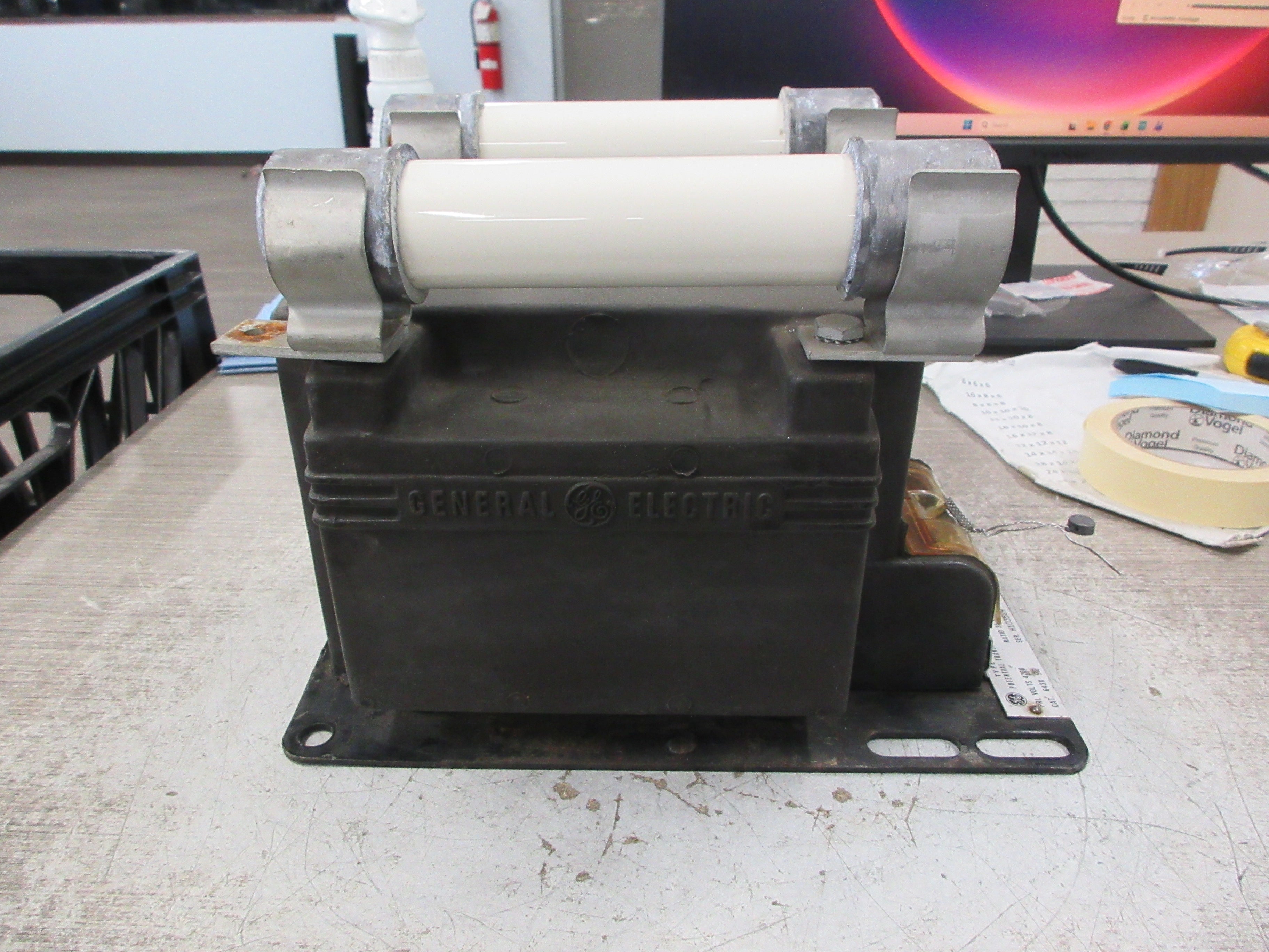 GE Type JVM-3 Potential Transformer 643X92 Ratio 35:1 Pri: 4200V 50-60Hz Used