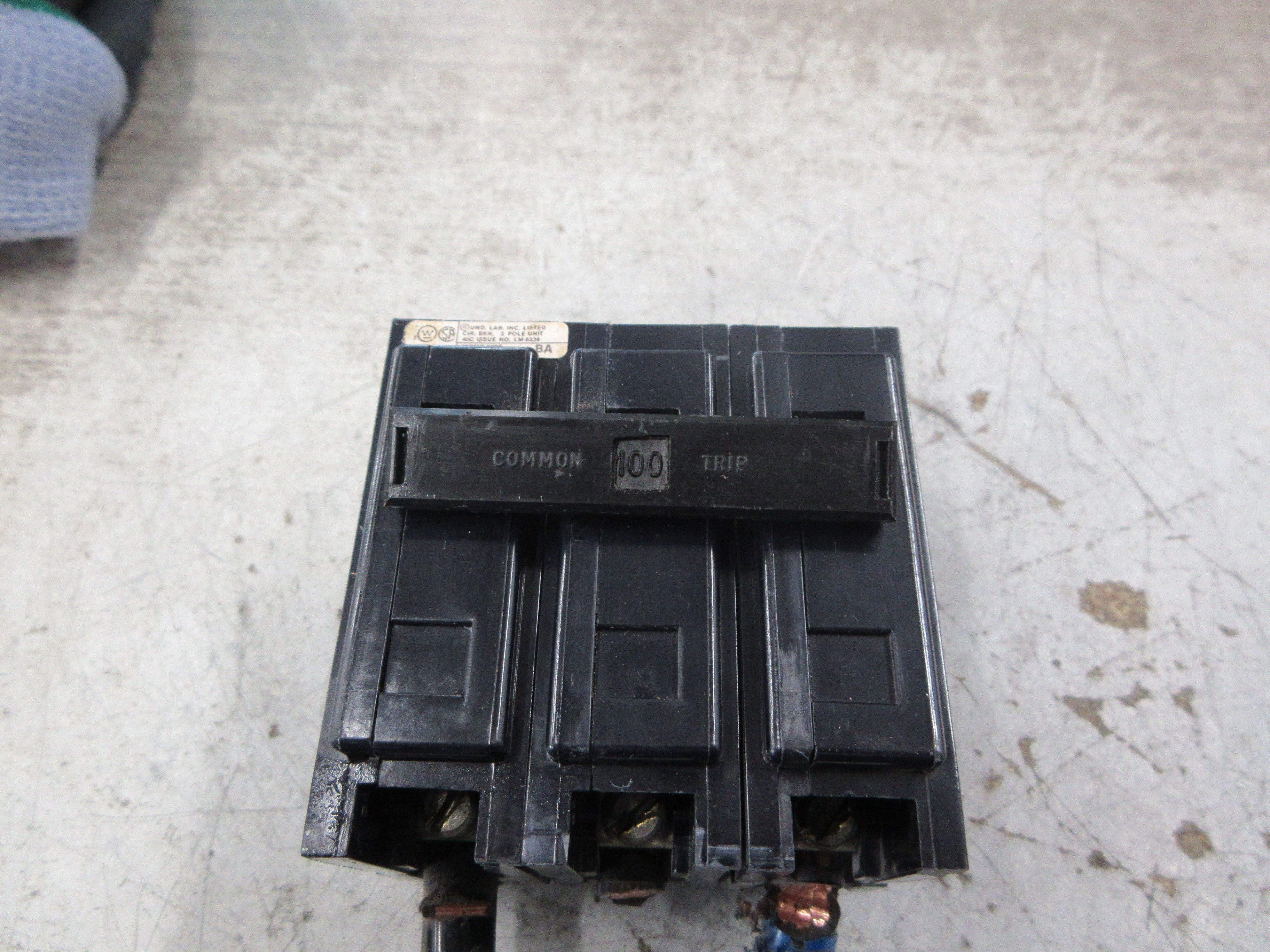 Westinghouse Type BA Bolt-On Circuit Breaker BAB3100H 100A 240V 3P Used