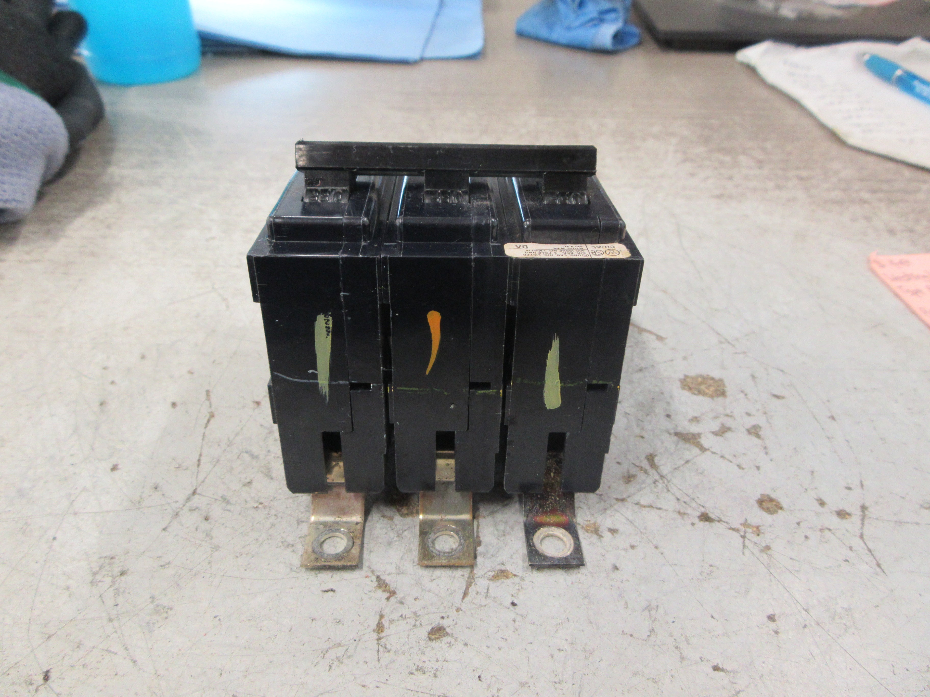 Westinghouse Type BA Bolt-On Circuit Breaker BAB3100H 100A 240V 3P Used