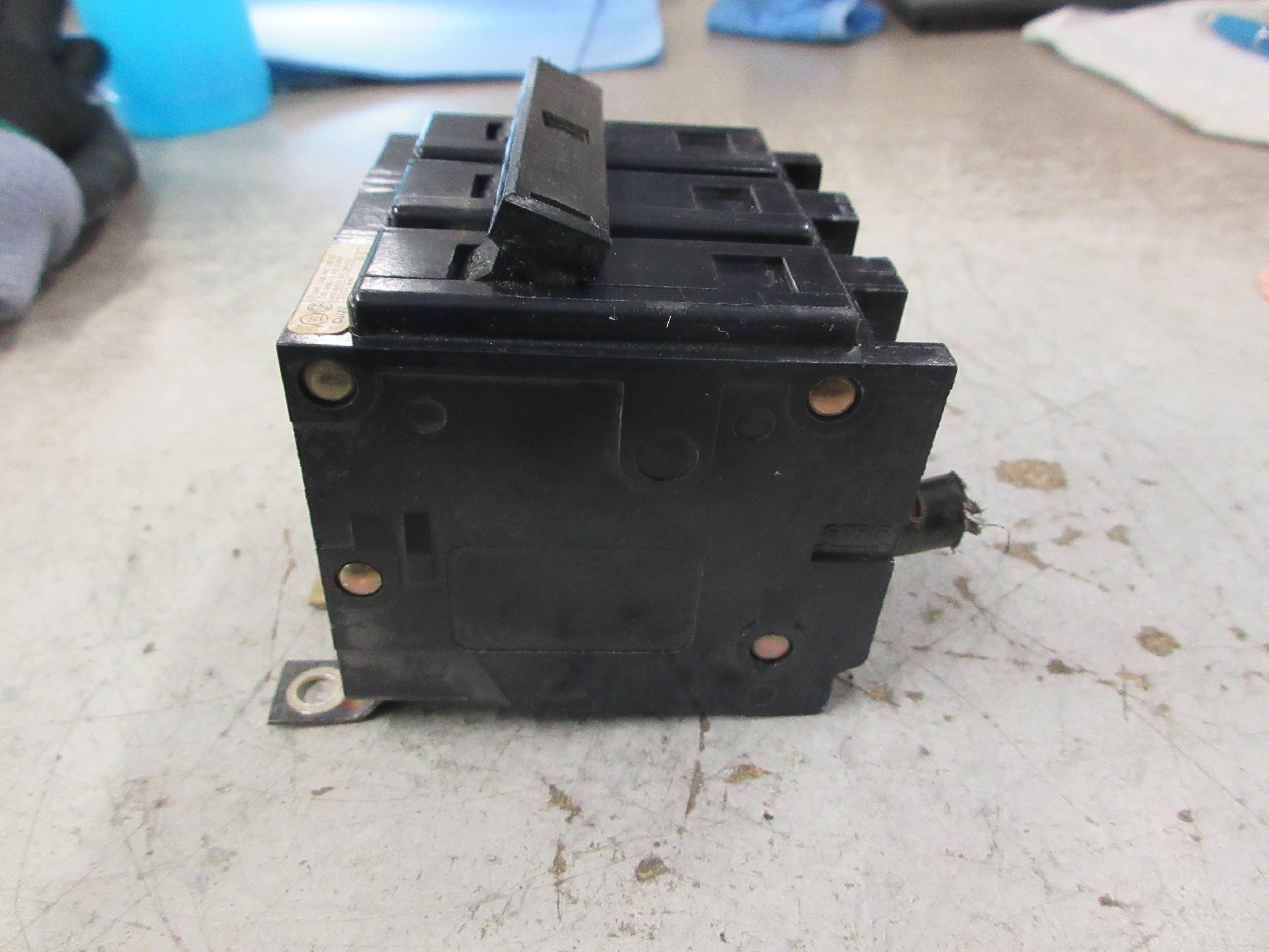 Westinghouse Type BA Bolt-On Circuit Breaker BAB3100H 100A 240V 3P Used