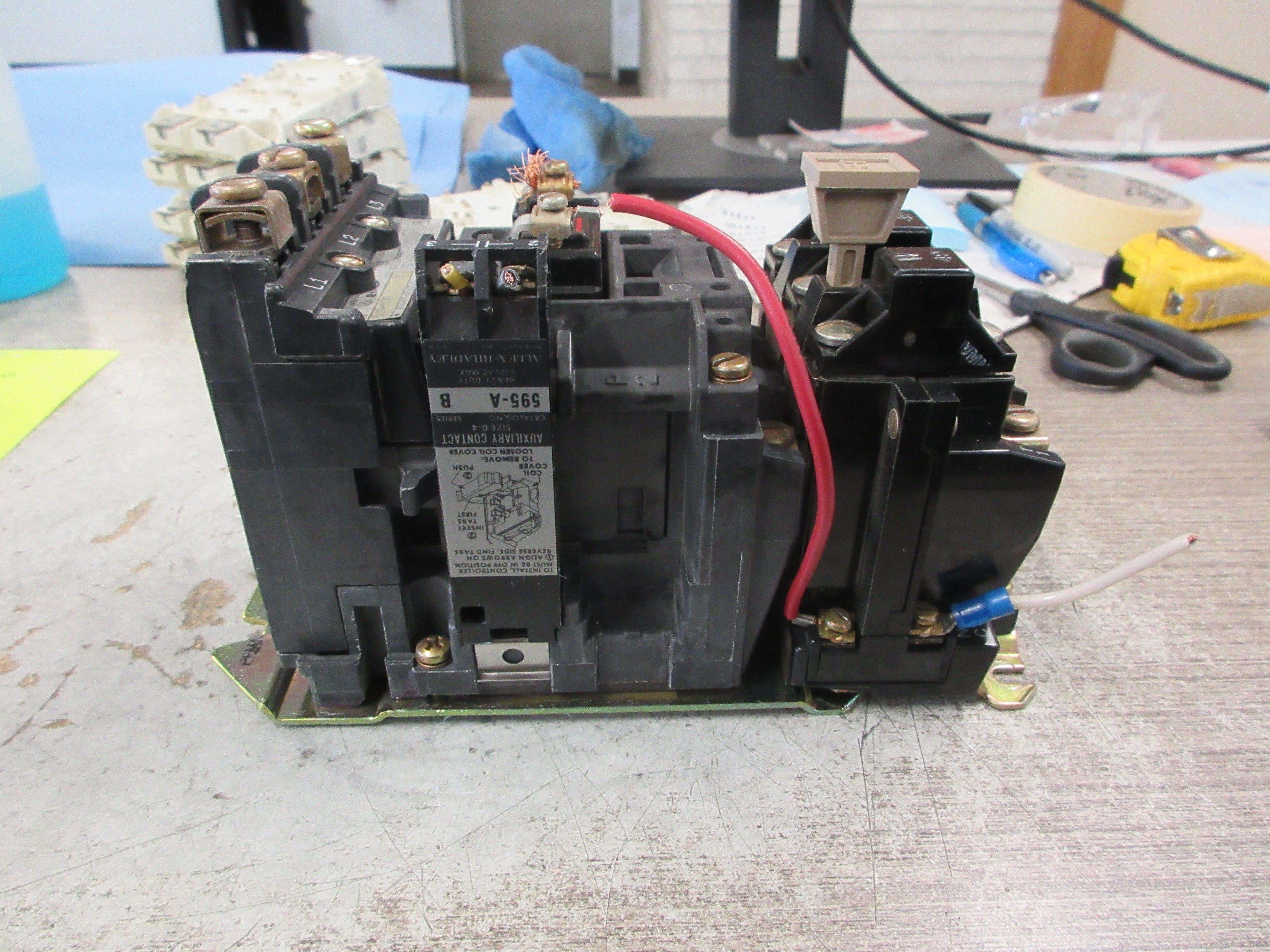 Allen-Bradley Size 1 Starter 509-BOD Ser. B 115-120V Coil 27A 600V Used