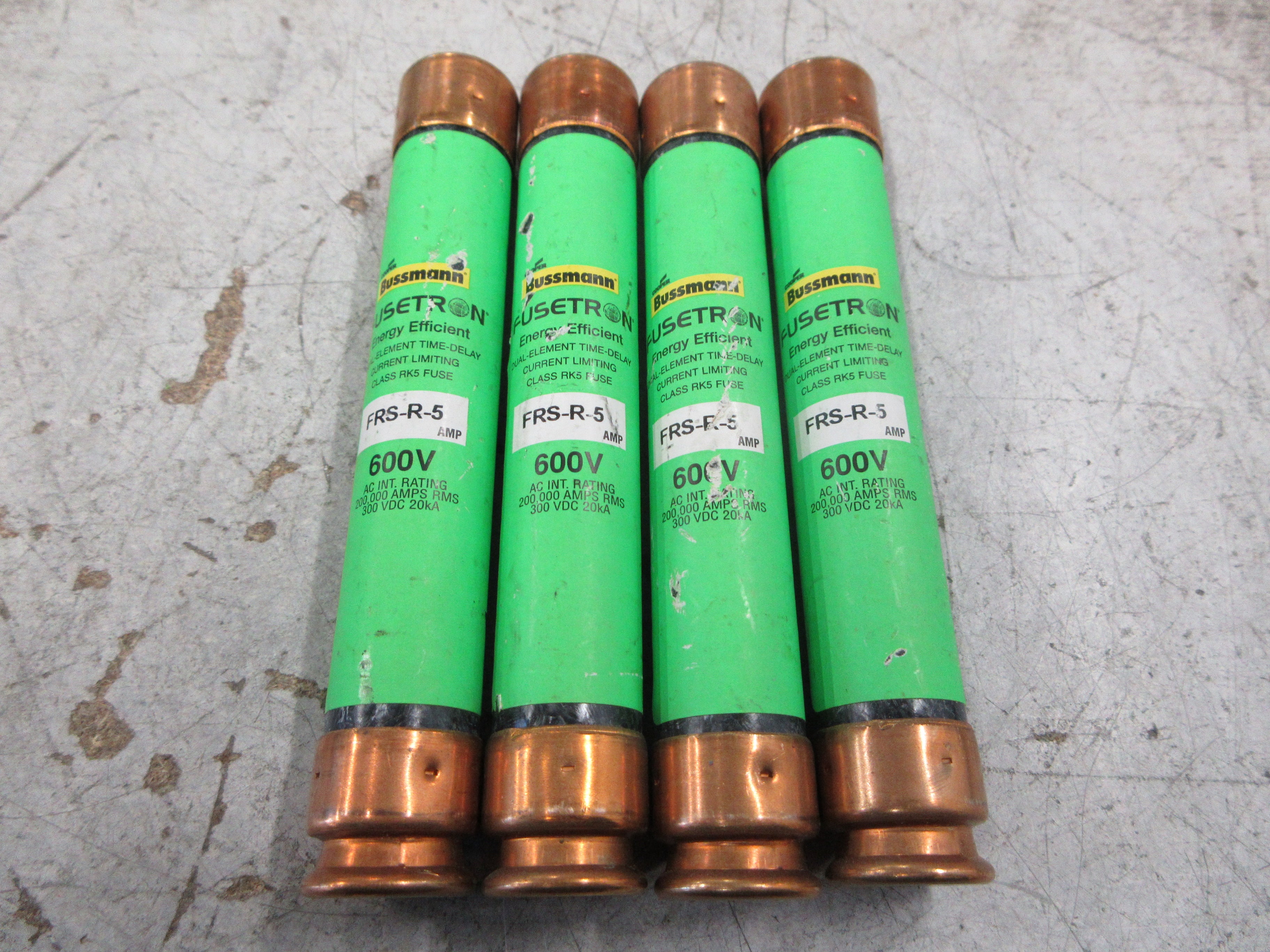 Cooper Bussmann Fusetron Fuse FRS-R-5 5A 600V *Lot of 4* Used