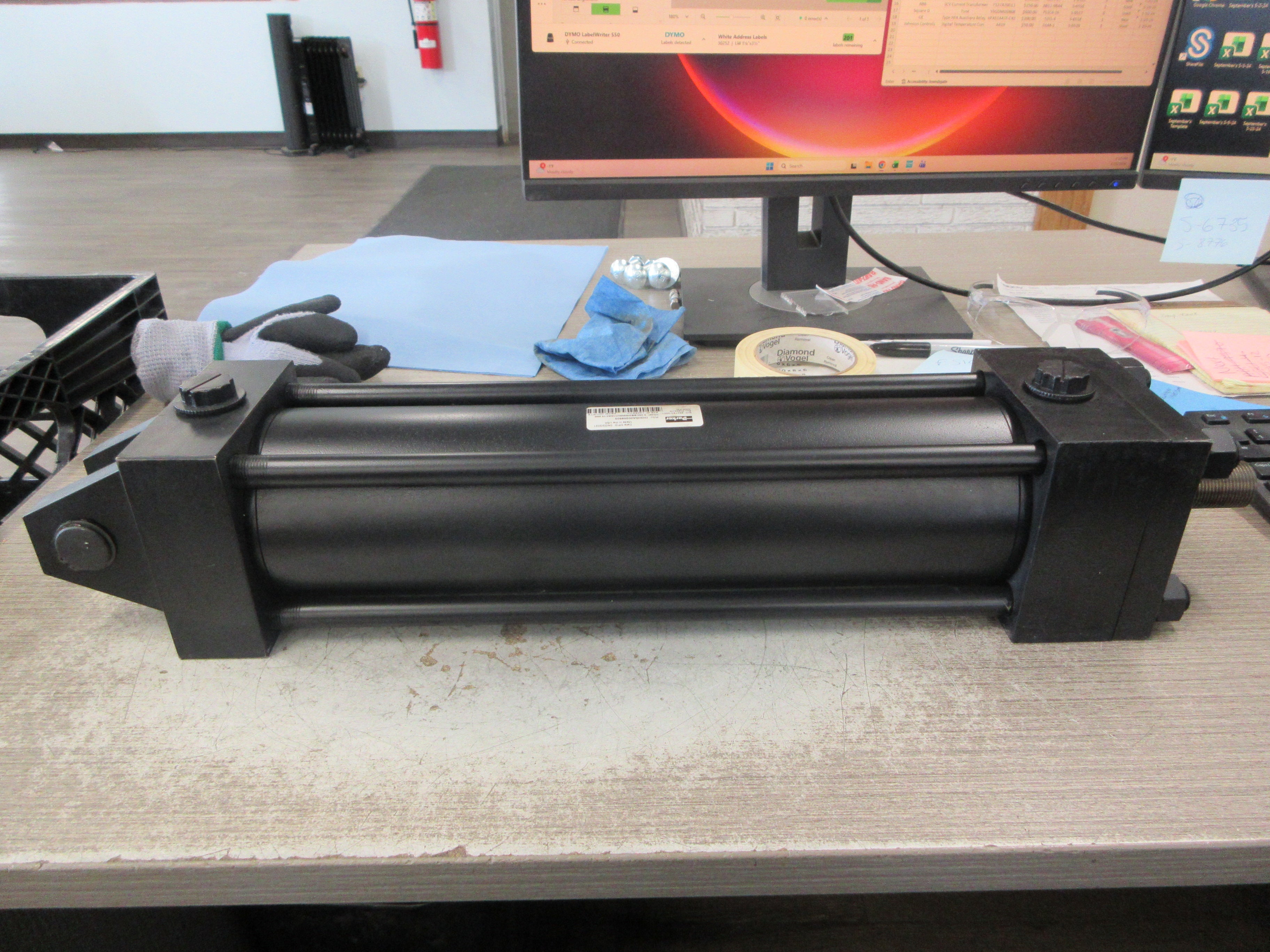 Parker Hydraulic Cylinder 1H2H0A00259503 3000PSI Used