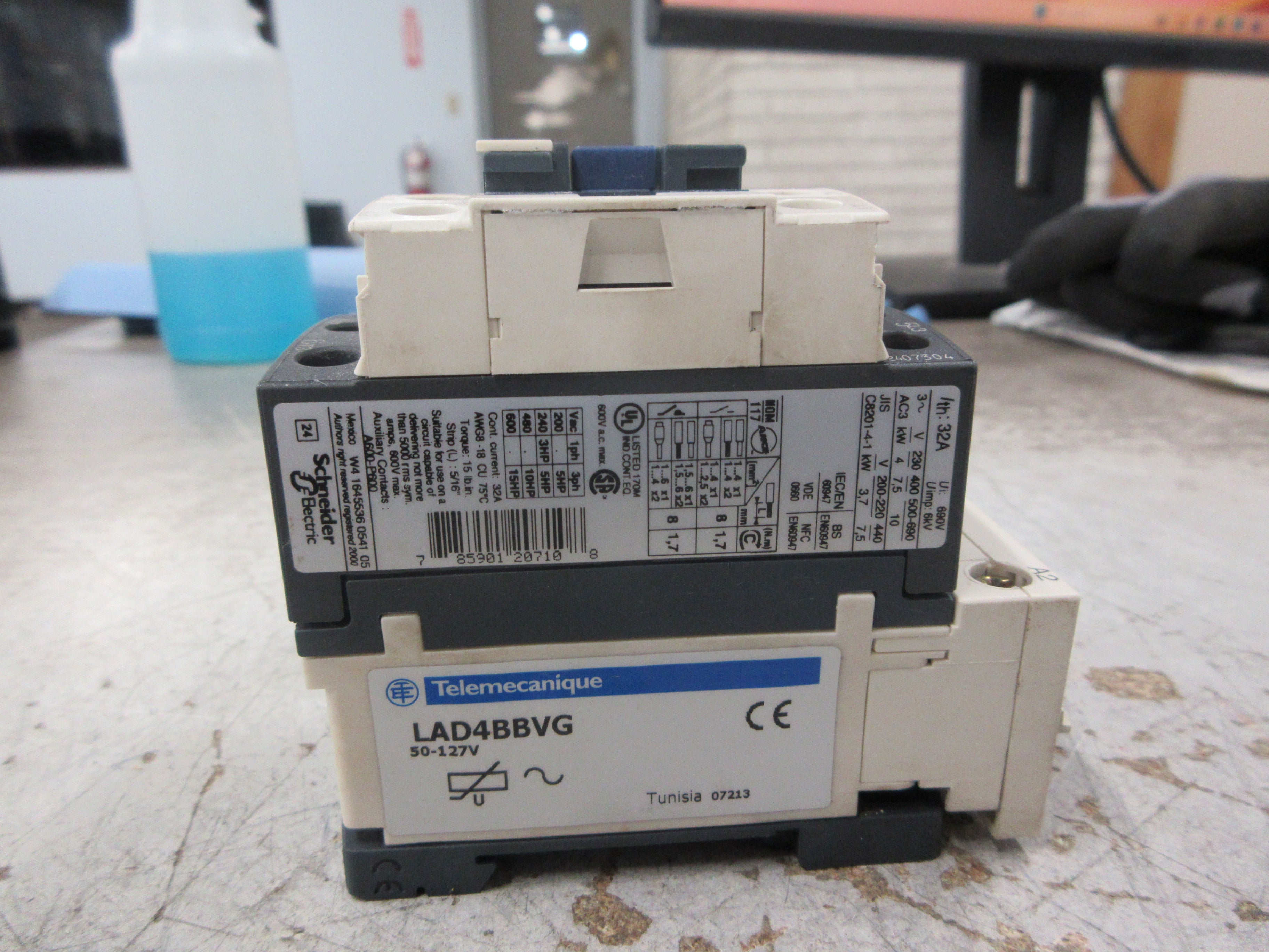 Telemecanique Contactor 25 120V Coil 32A 600V W/Cabling Accessory Used