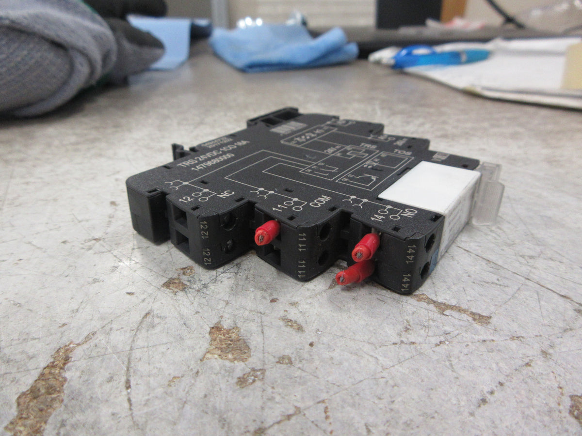 Weidmuller RCL314024W Relay 1984040000 24VDC W/Base Used
