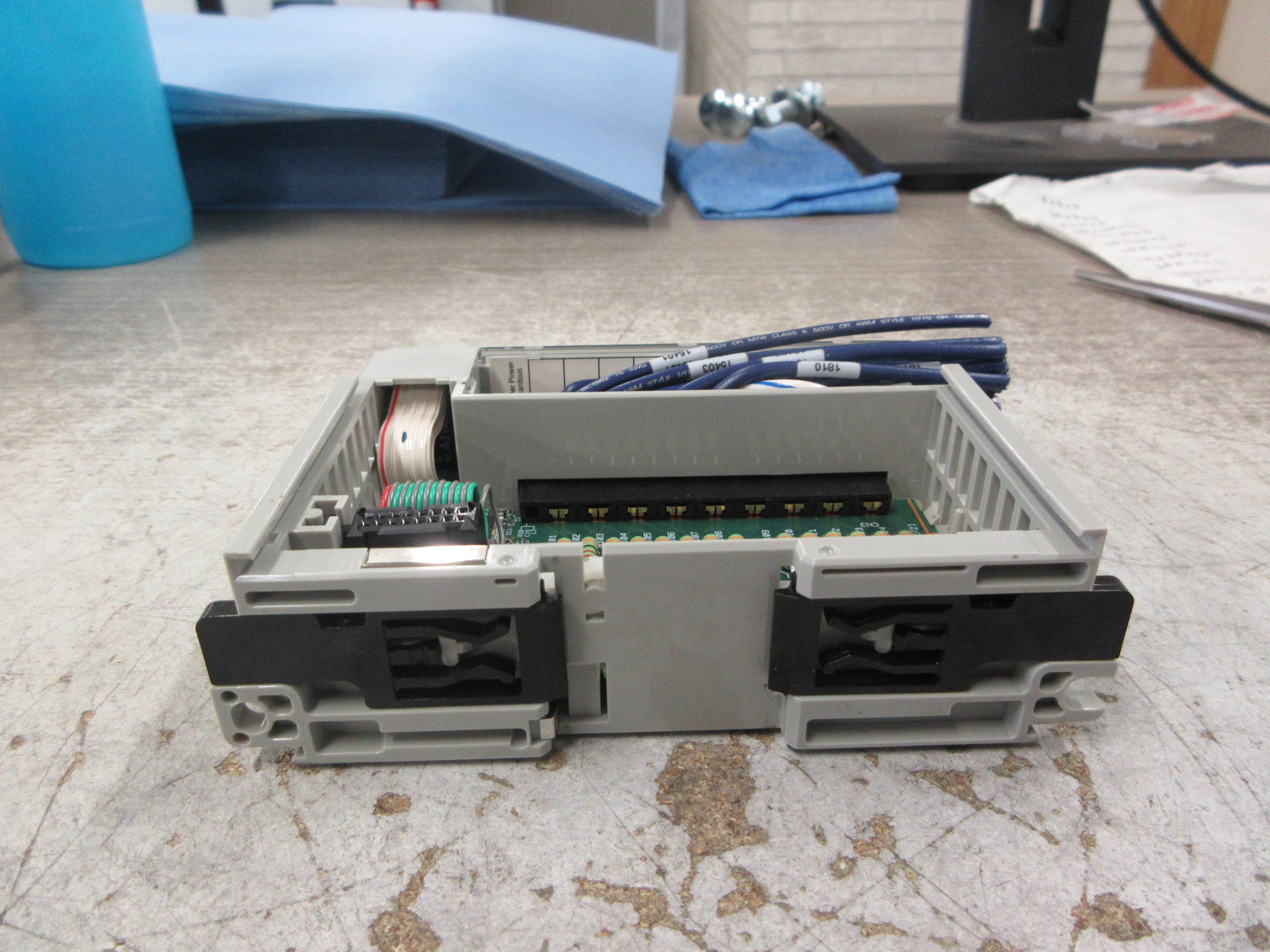 Allen-Bradley Compact I/O Input Module 1769-IQ16 Ser. A F/W Rev. 3.1 Used