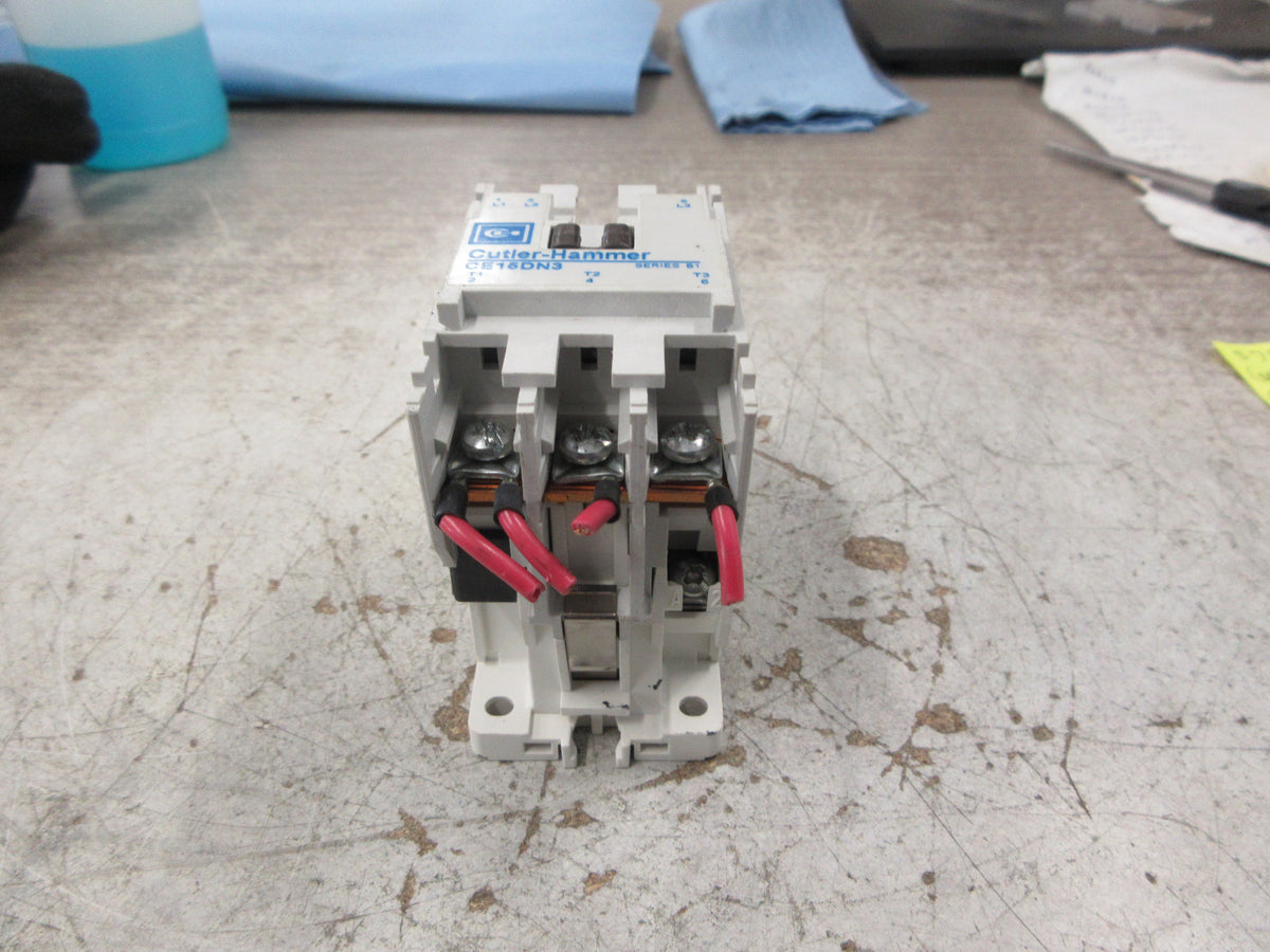 Cutler-Hammer Contactor CE15DN3 Ser. B1 120V Coil 18A 600V Used