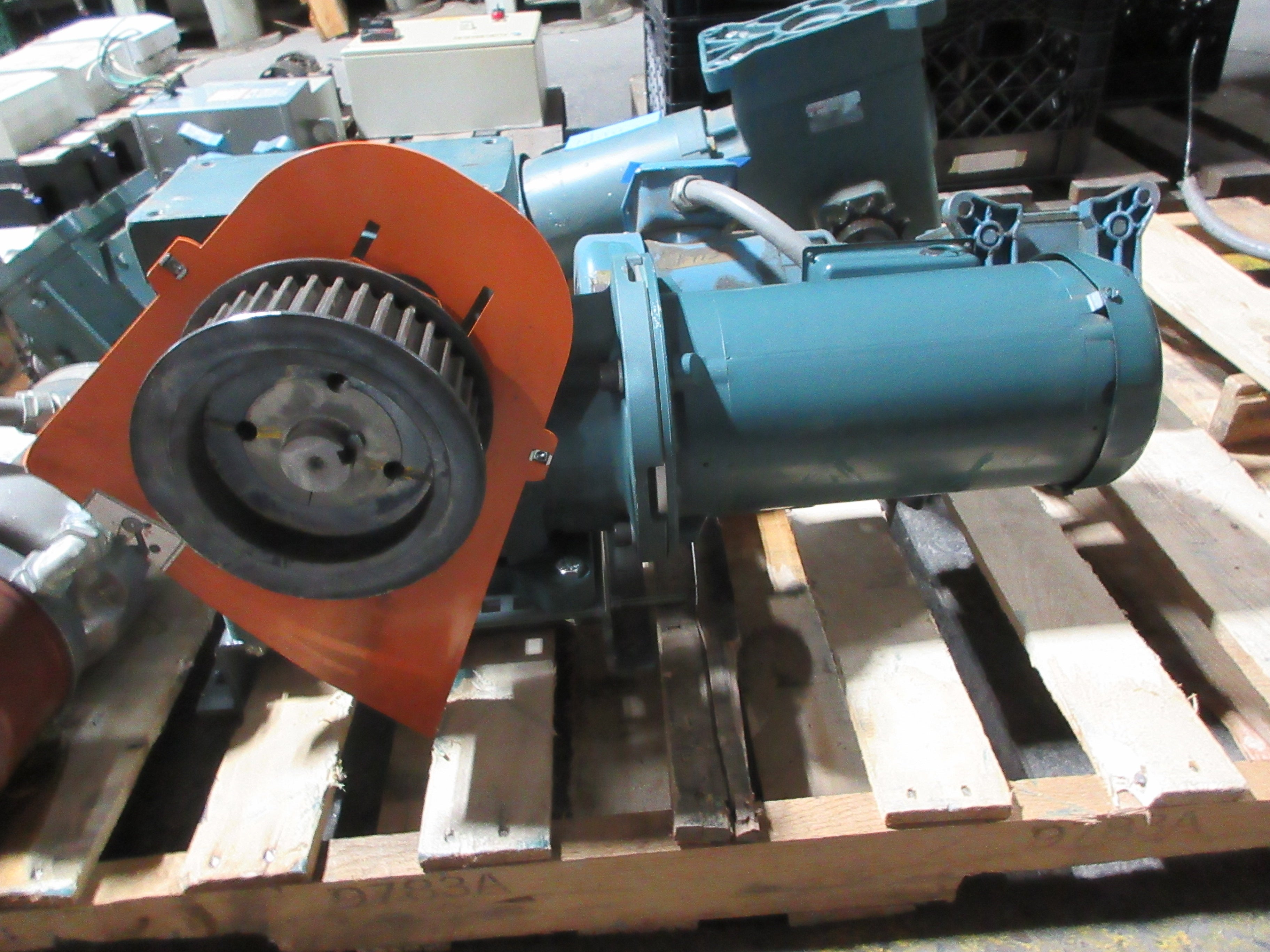 Baldor / Dodge Gearmotor VUHM3611T / 35Q30R18 3HP 1750RPM Motor Ratio 30:1 Used