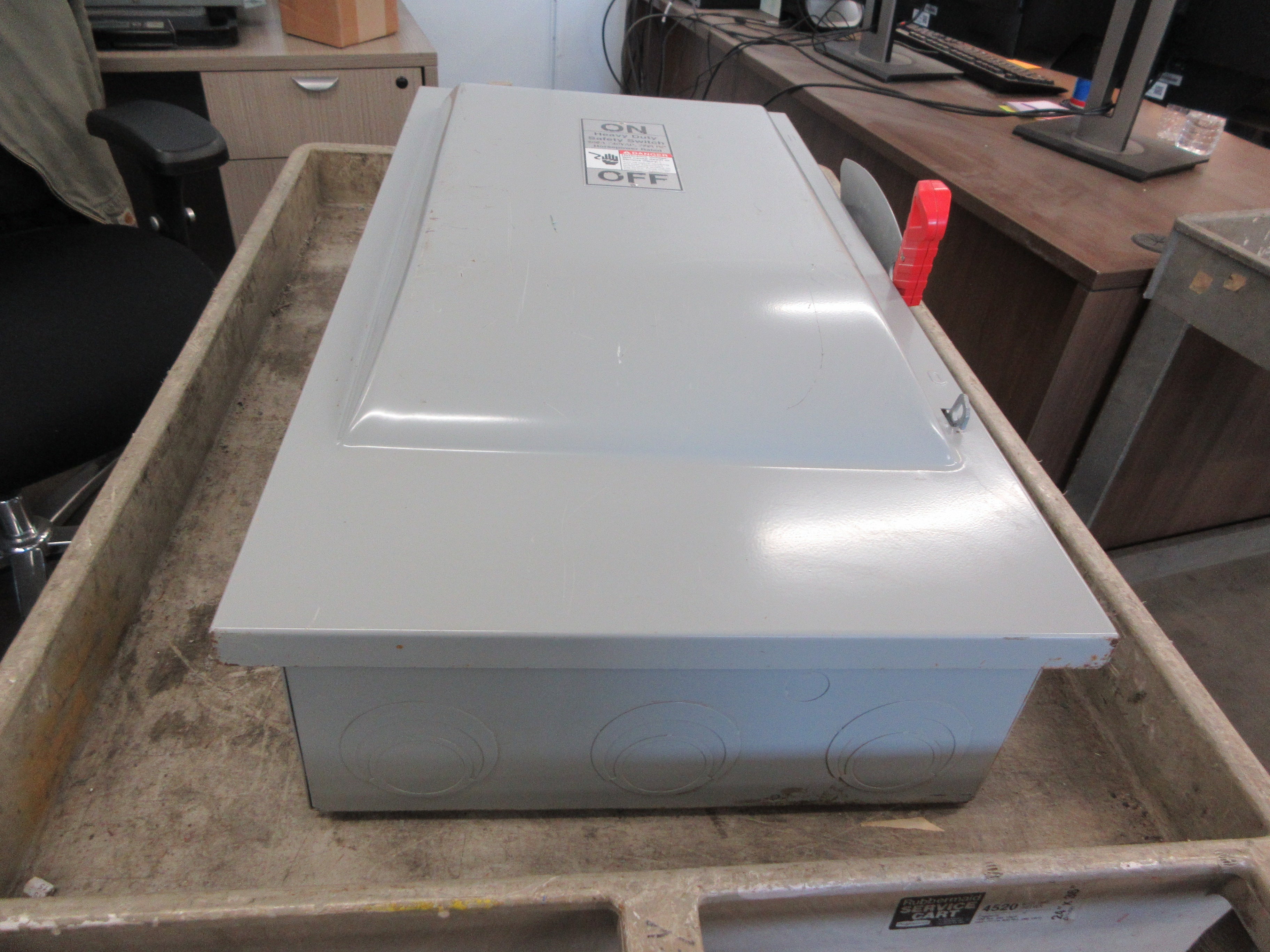 Siemens Fusible Safety Switch/Disconnect HF324N 200A 240V 3P Used