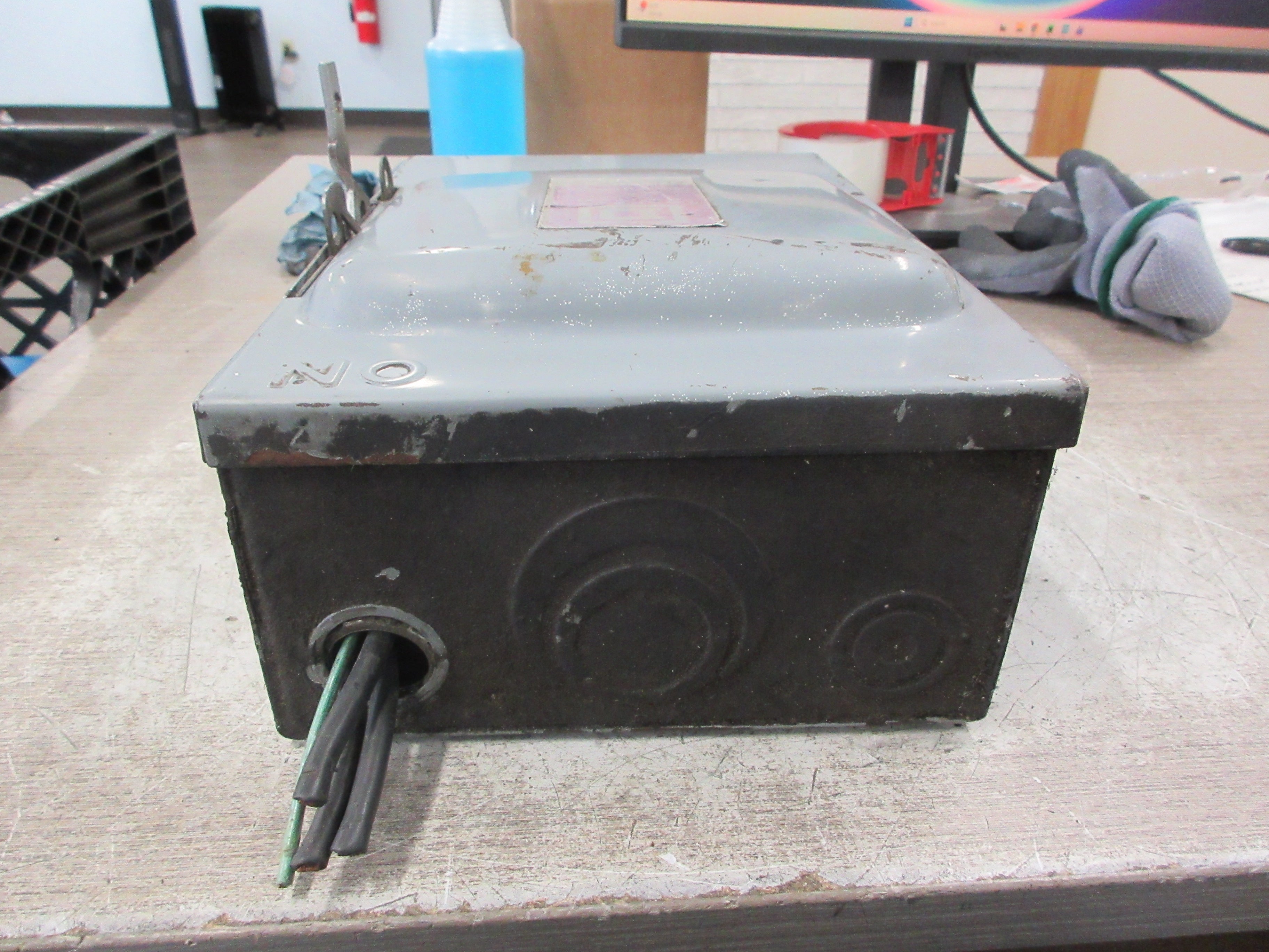 Square D Fusible Safety Switch/Disconnect D 322N Ser. A3 60A 240V 3P Used