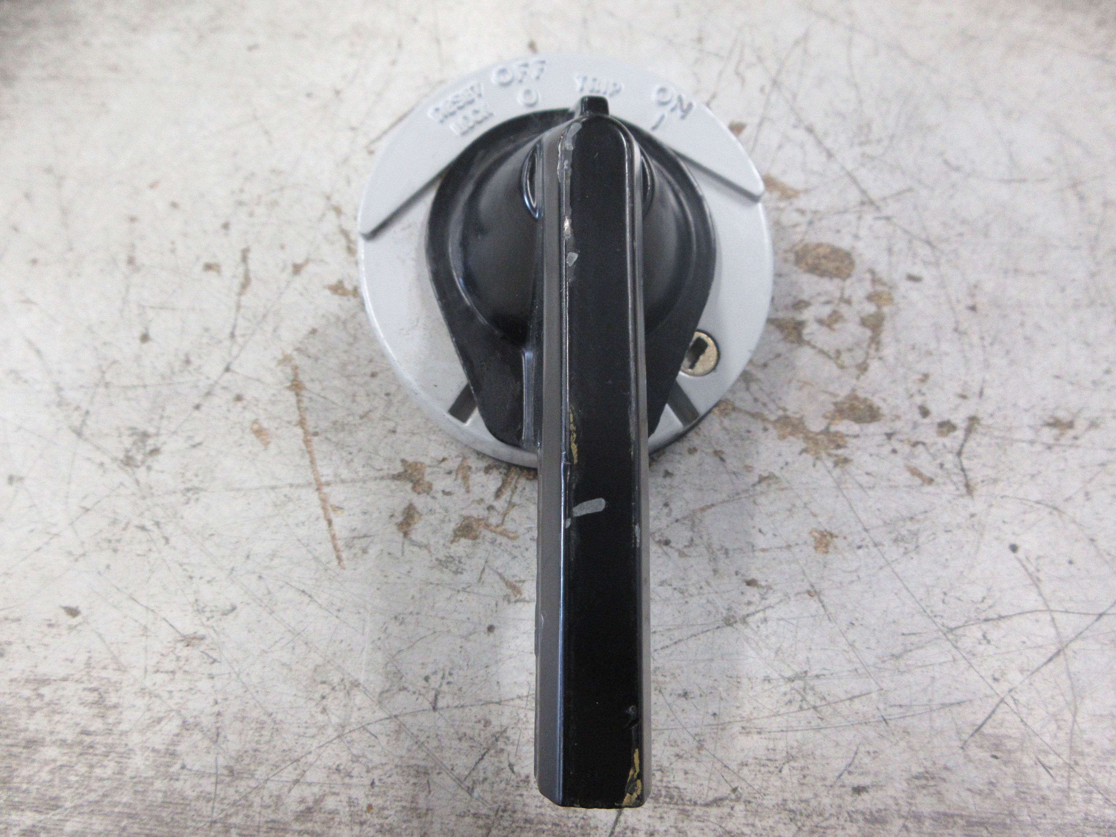Square D Operating Handle 9421LH3 Ser. A Used