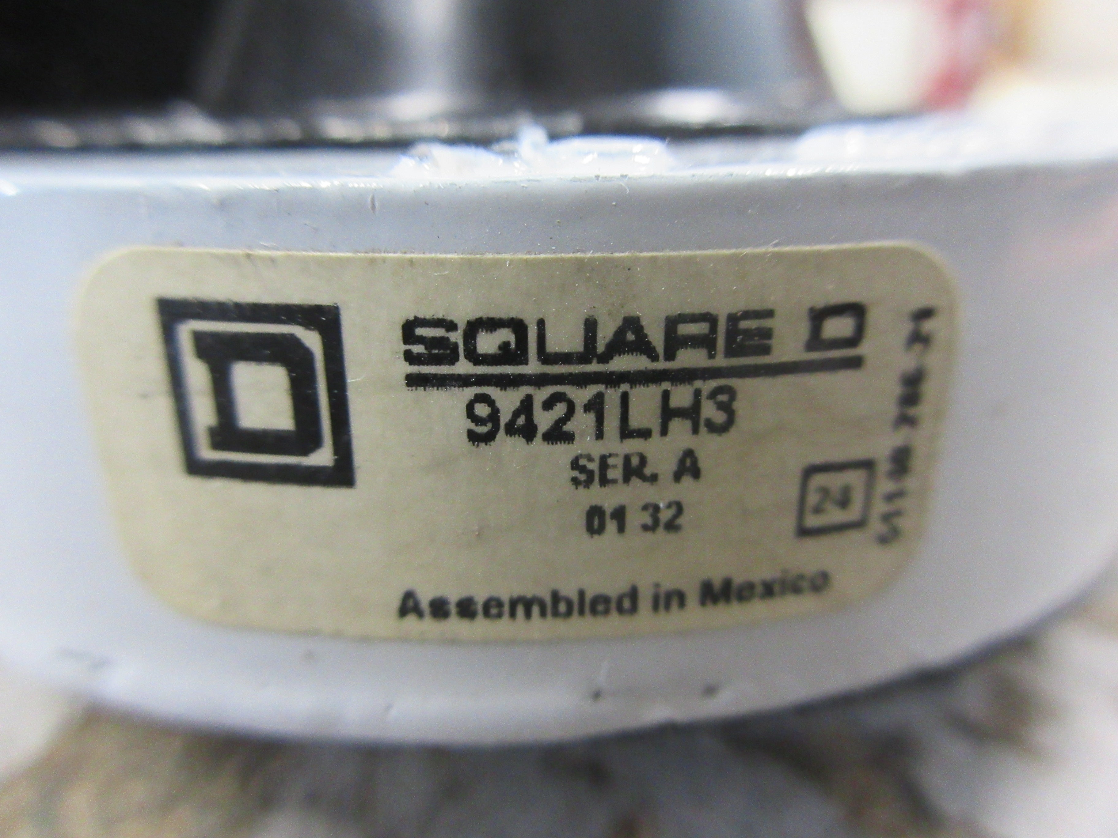 Square D Operating Handle 9421LH3 Ser. A Used