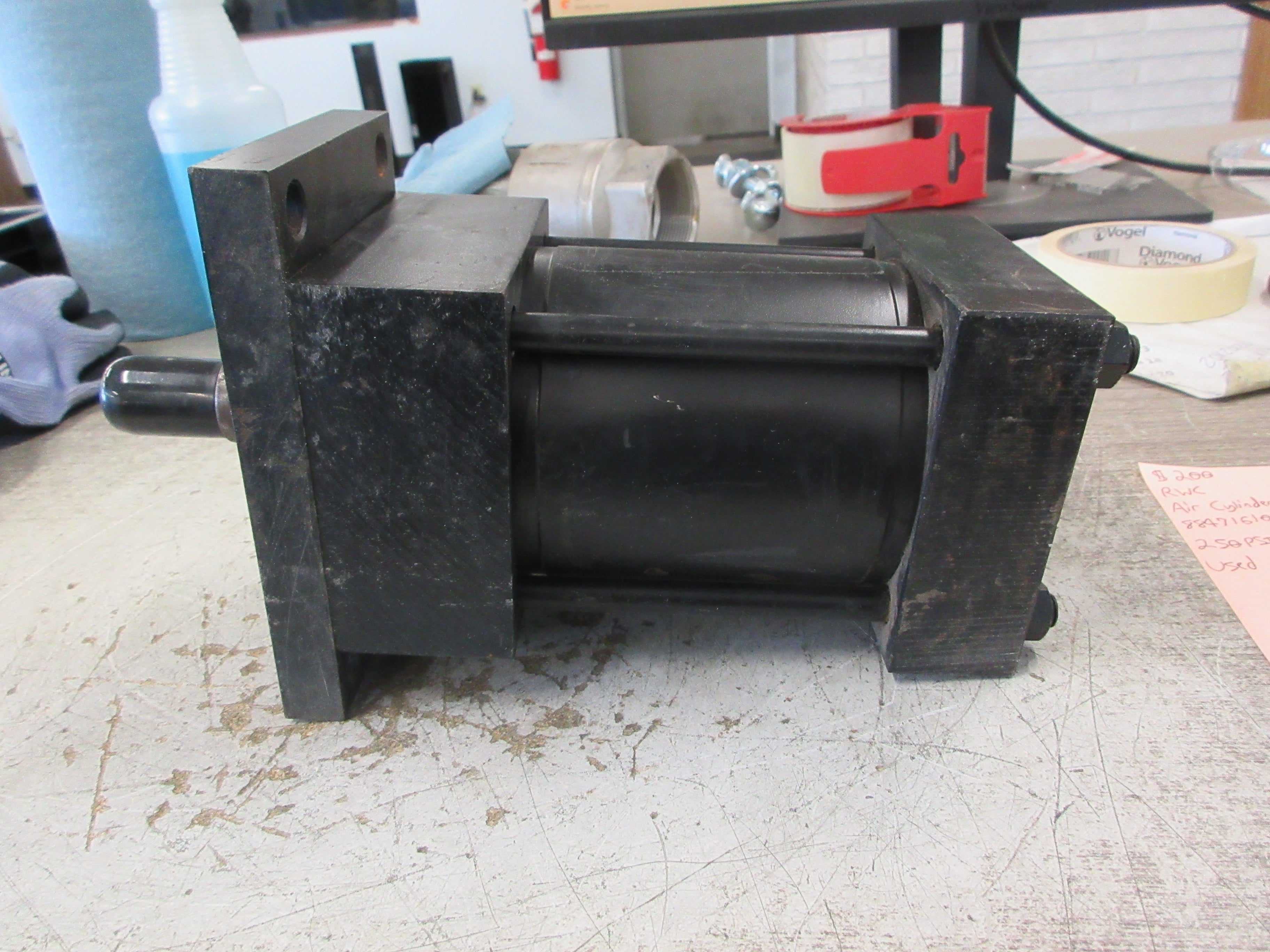 RWC Air Cylinder 884716106 250 PSI Used