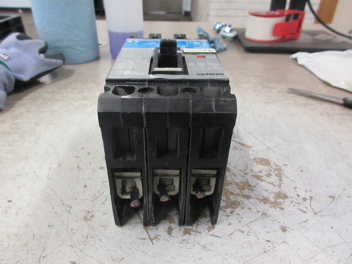Siemens Sentron Circuit Breaker ED63B100 100A 600V 3P Used