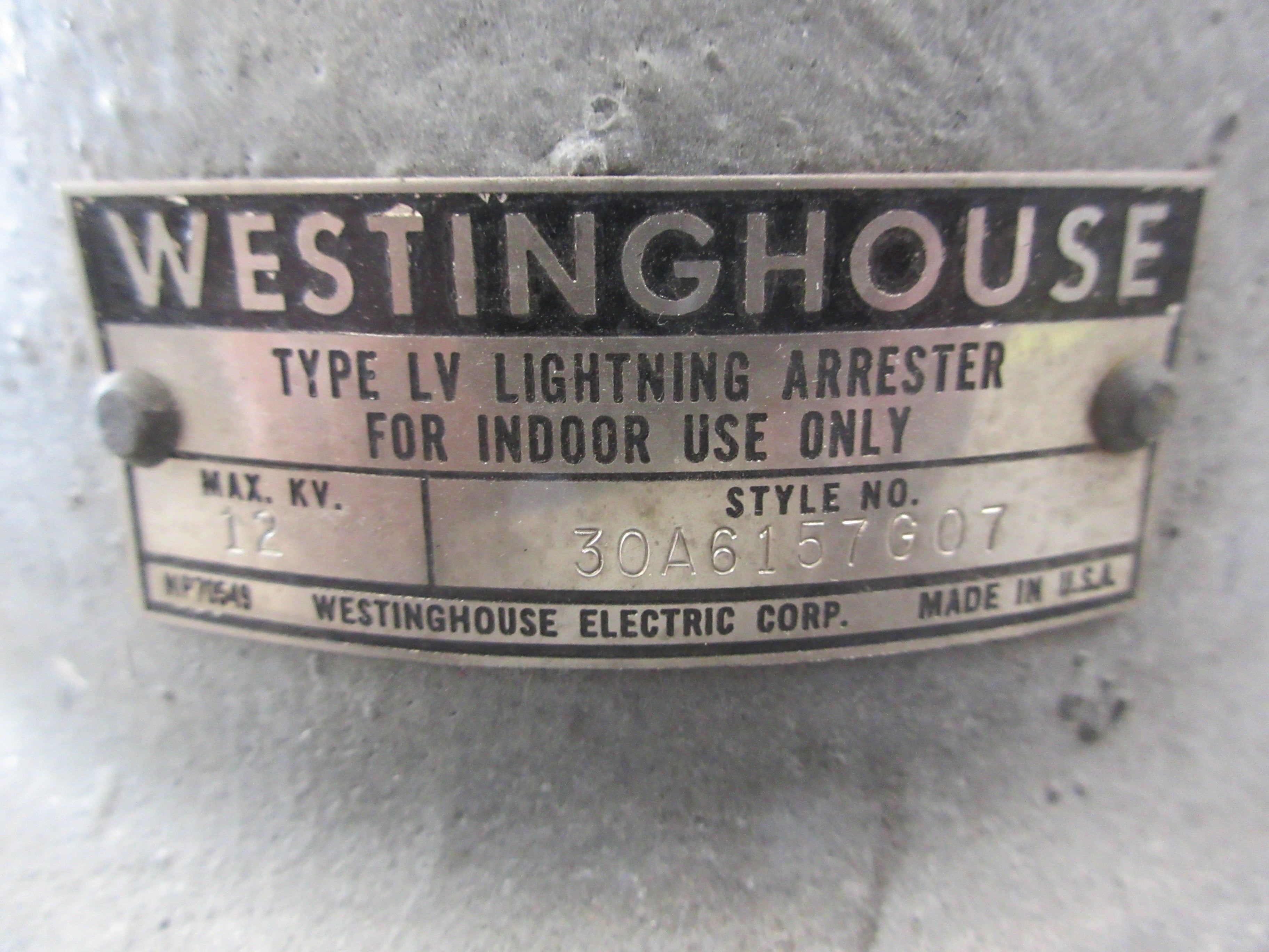 Westinghouse Type LV Lightning Arrester 30A6157G07 12KV Used