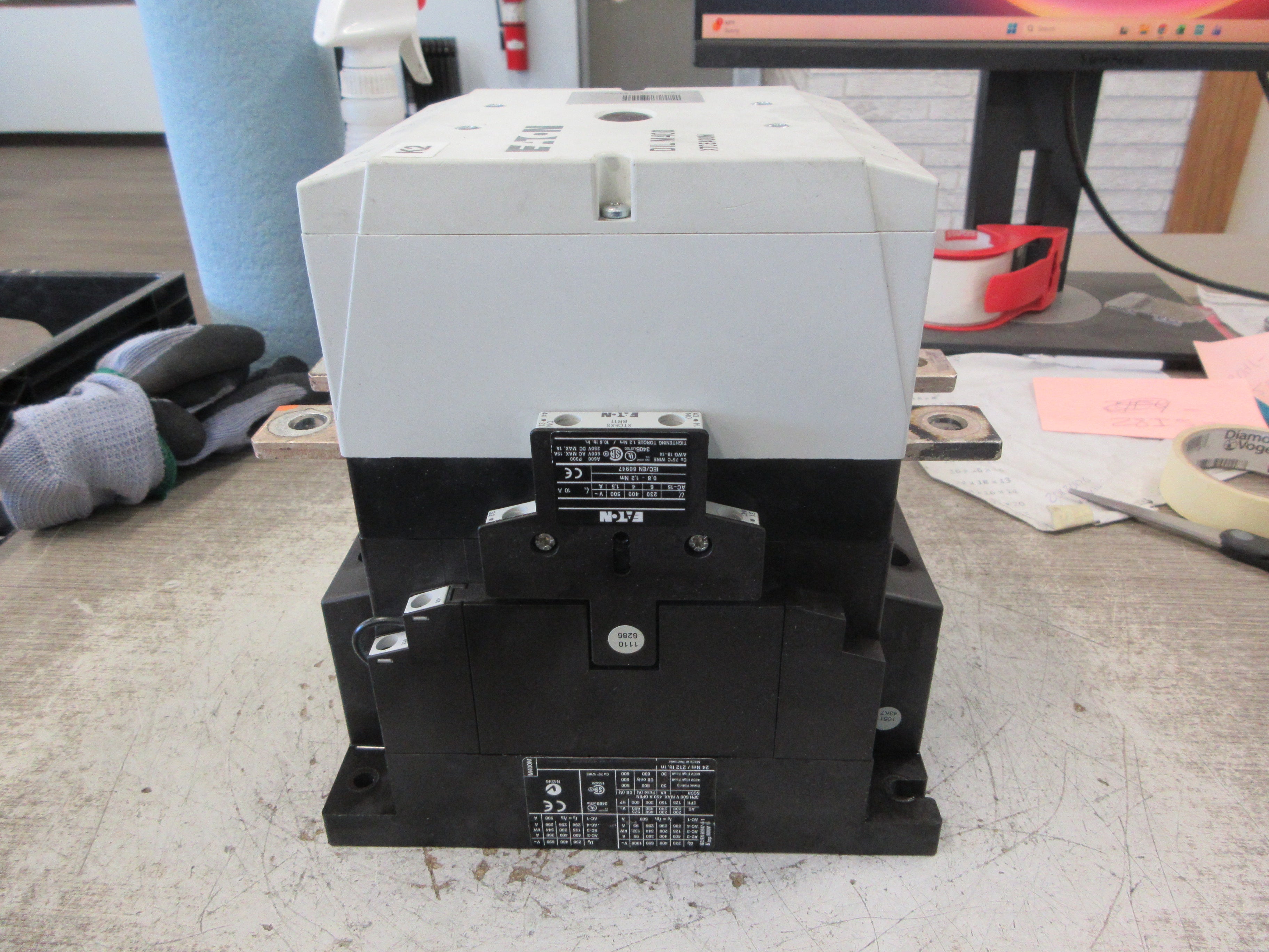 Eaton Contactor DIL M400 XTCE400M 24-48VDC Coil 450A 600V Used