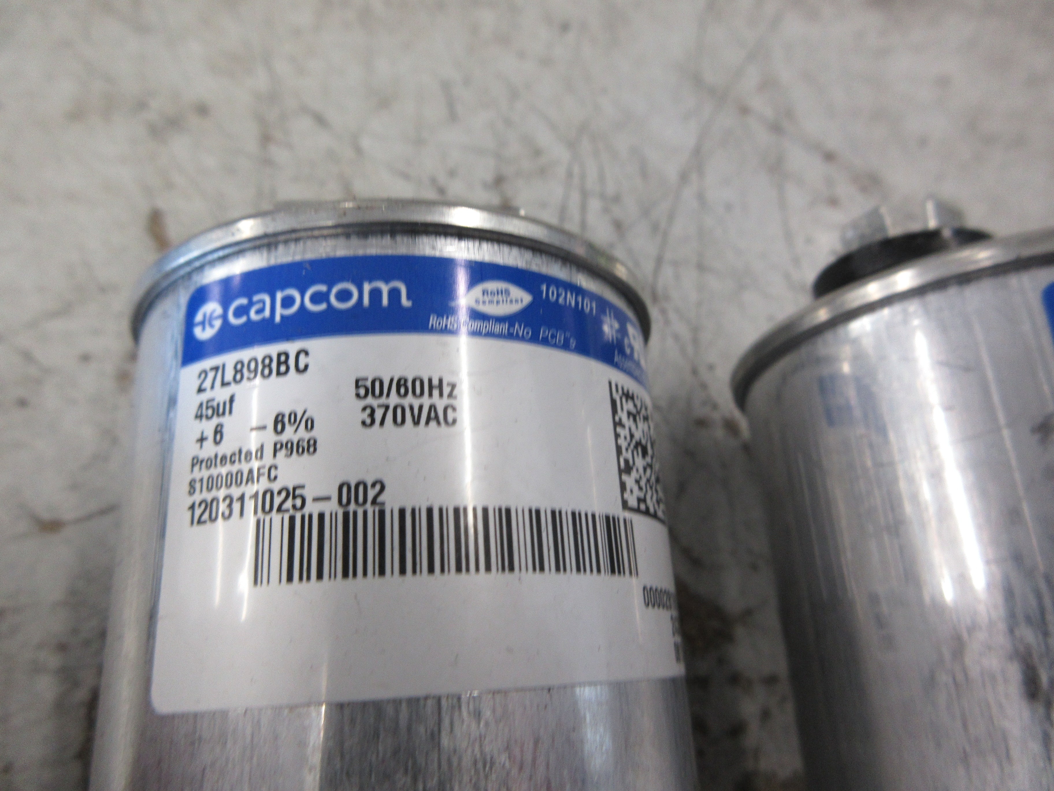 Capcom Capacitor 27L898BC 45uf 370V 50/60Hz *Lot of 2* Used