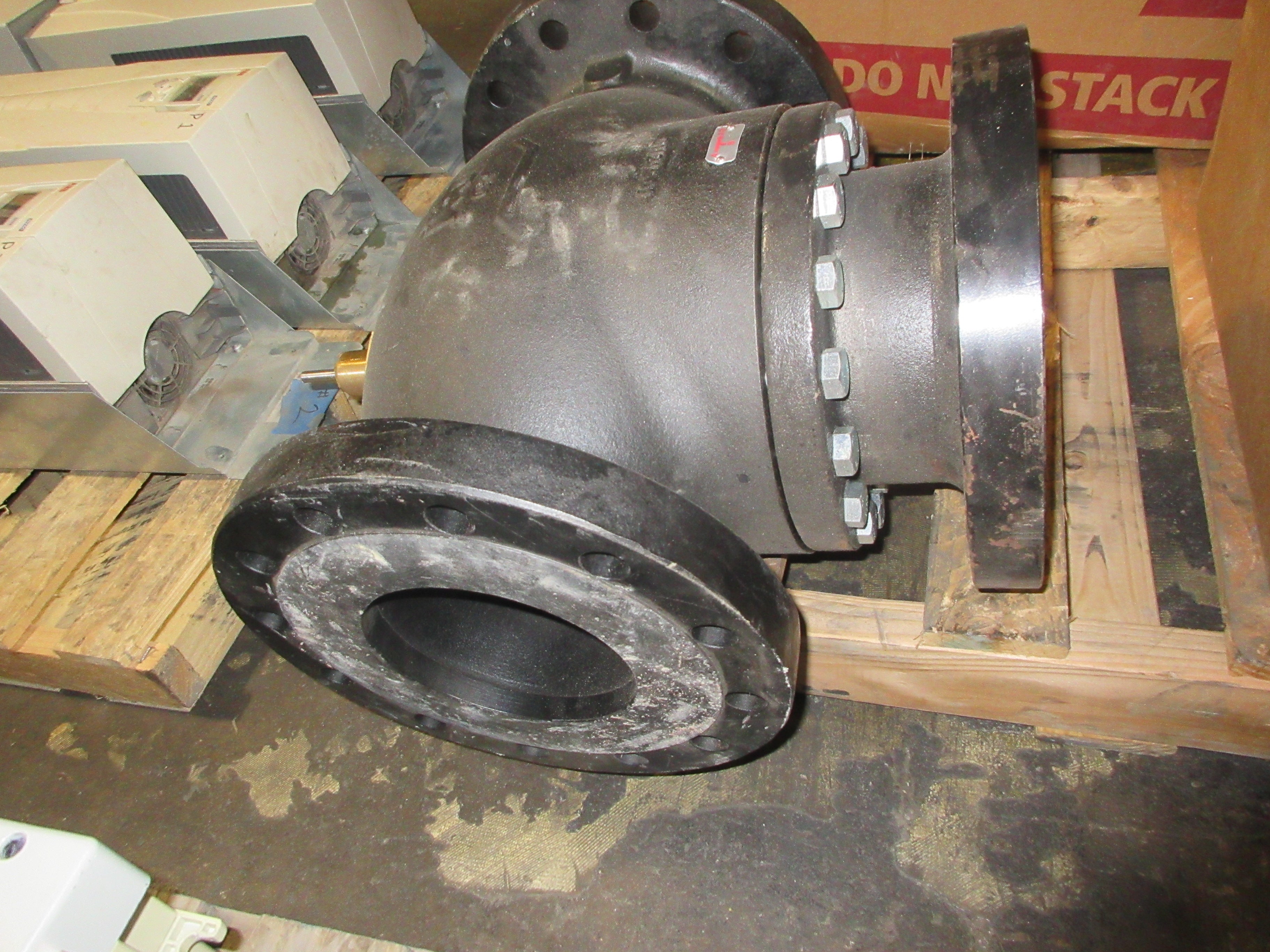 Belimo 3-Way Valve D1121501 Size: 6" Used