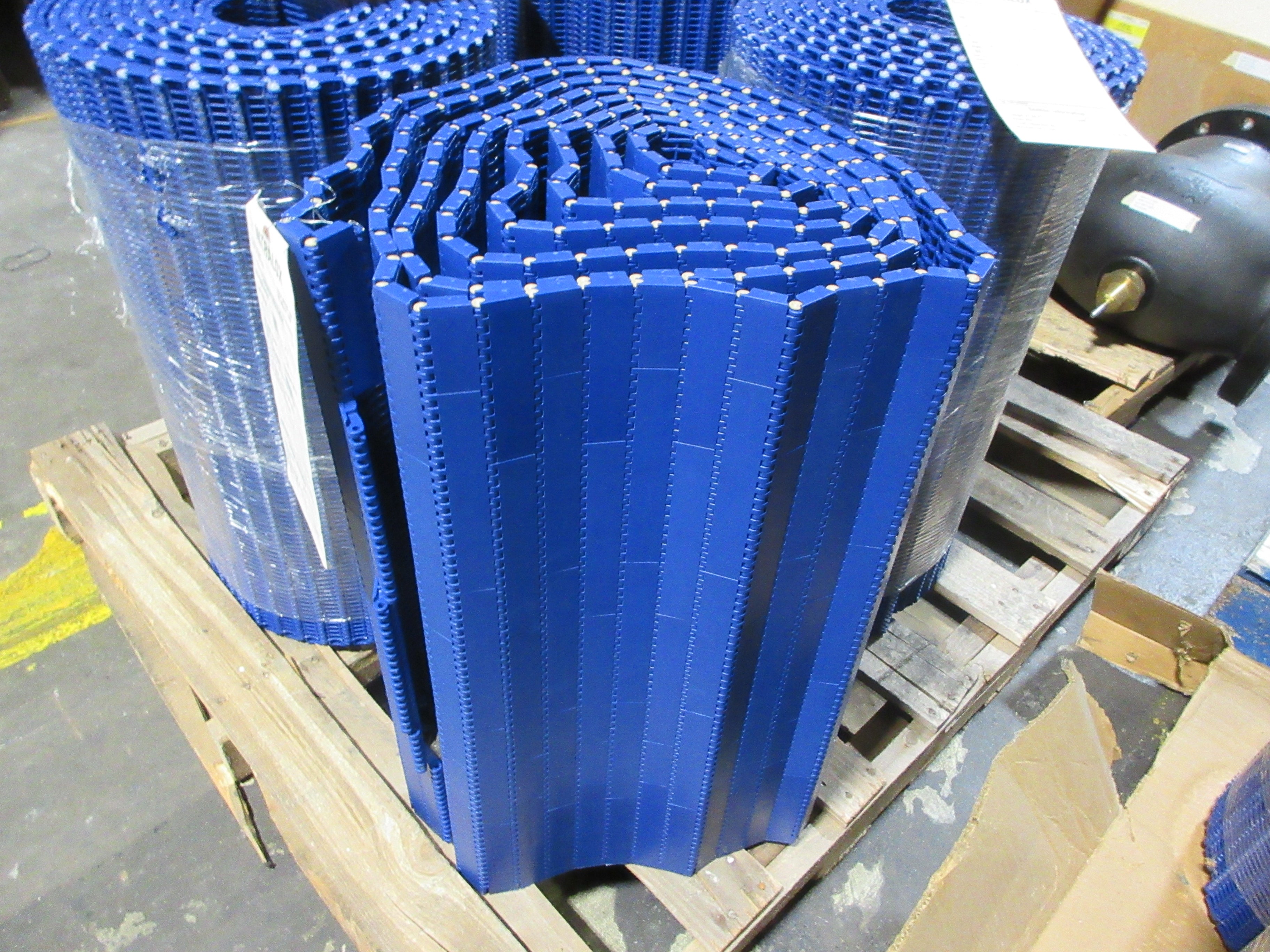 Intralox Series 900 Flat Top Belt 52329345 Length: 17.66FT New Surplus