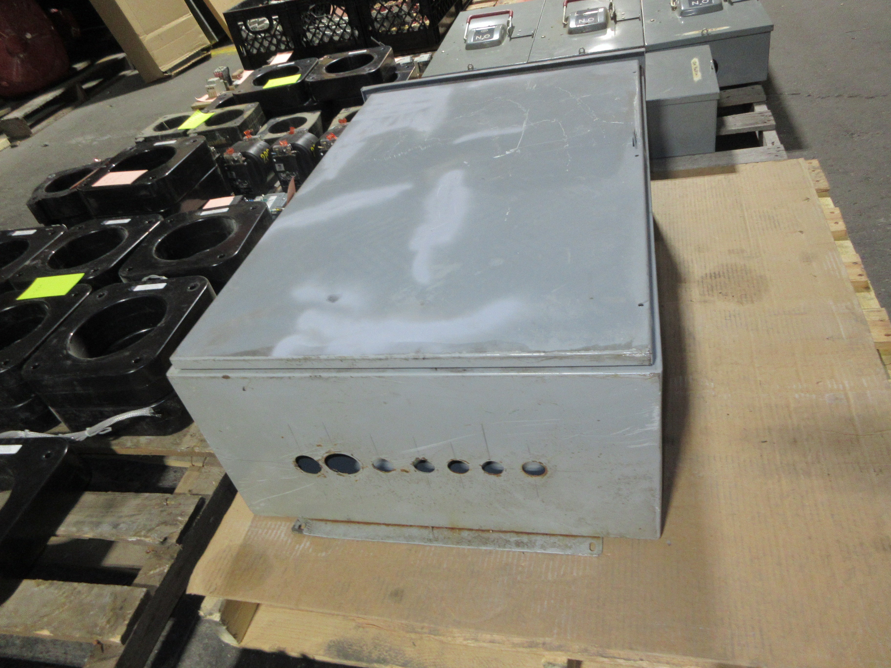 Hubbell Wiegmann 3R Enclosure RHC362412 Size: 36"x24"x12" Used