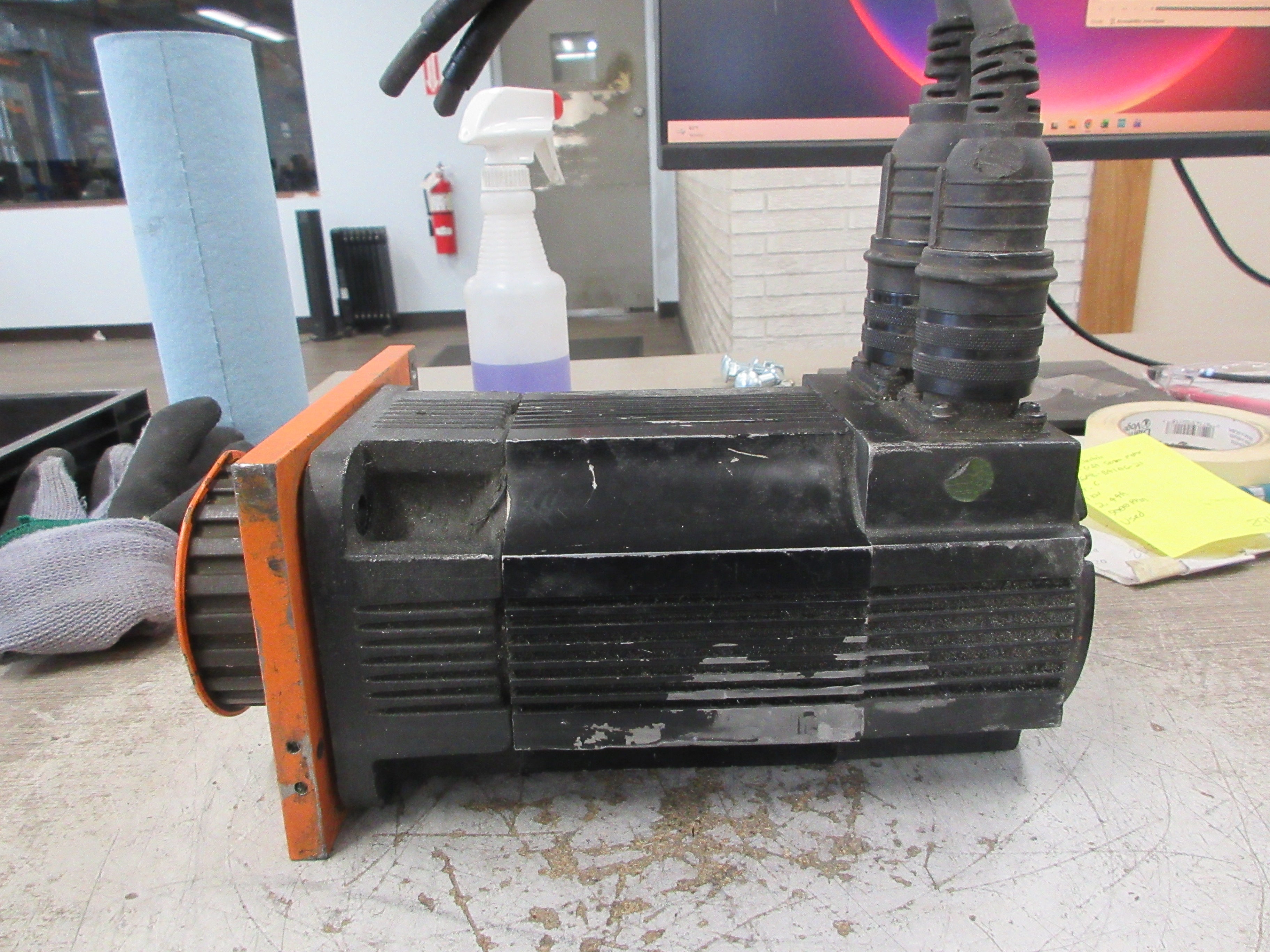 Reliance Electric Electro-Craft Servo Motor 1326AB-B410G-21 Ser. C 1 KW Used
