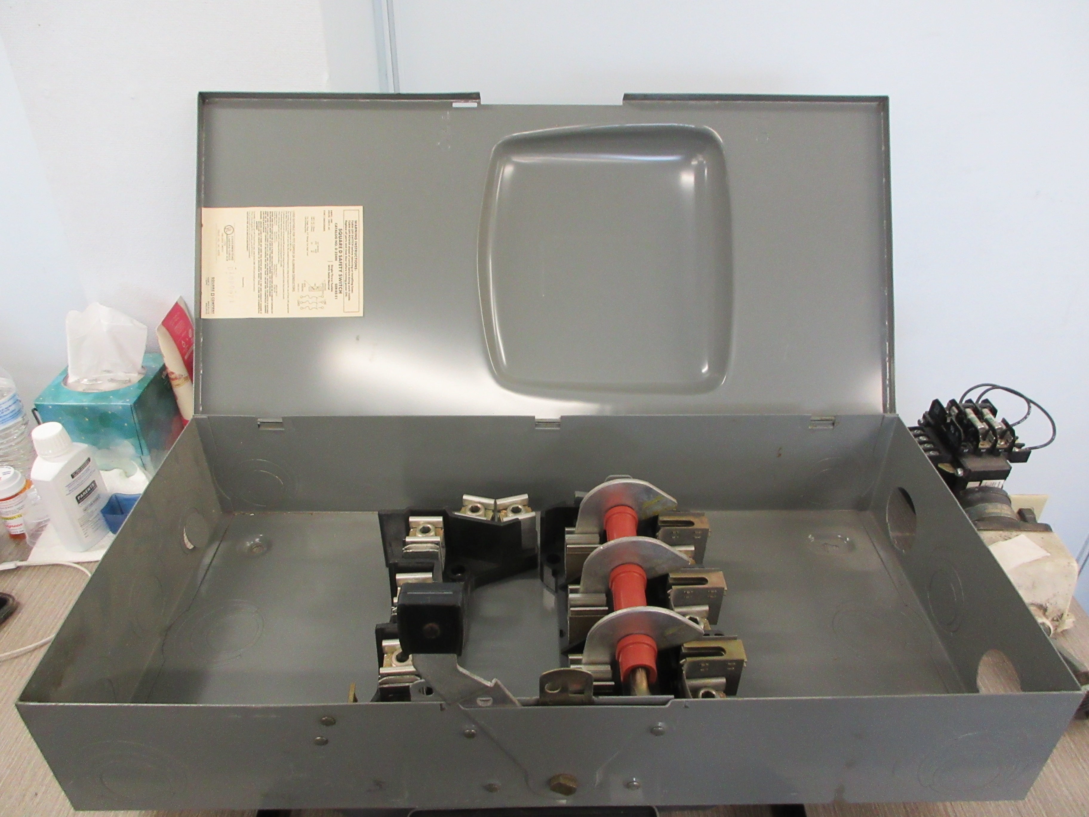 Square D Fusible Safety Switch/Disconnect D324N Ser. E1 200A 600V 3P Used