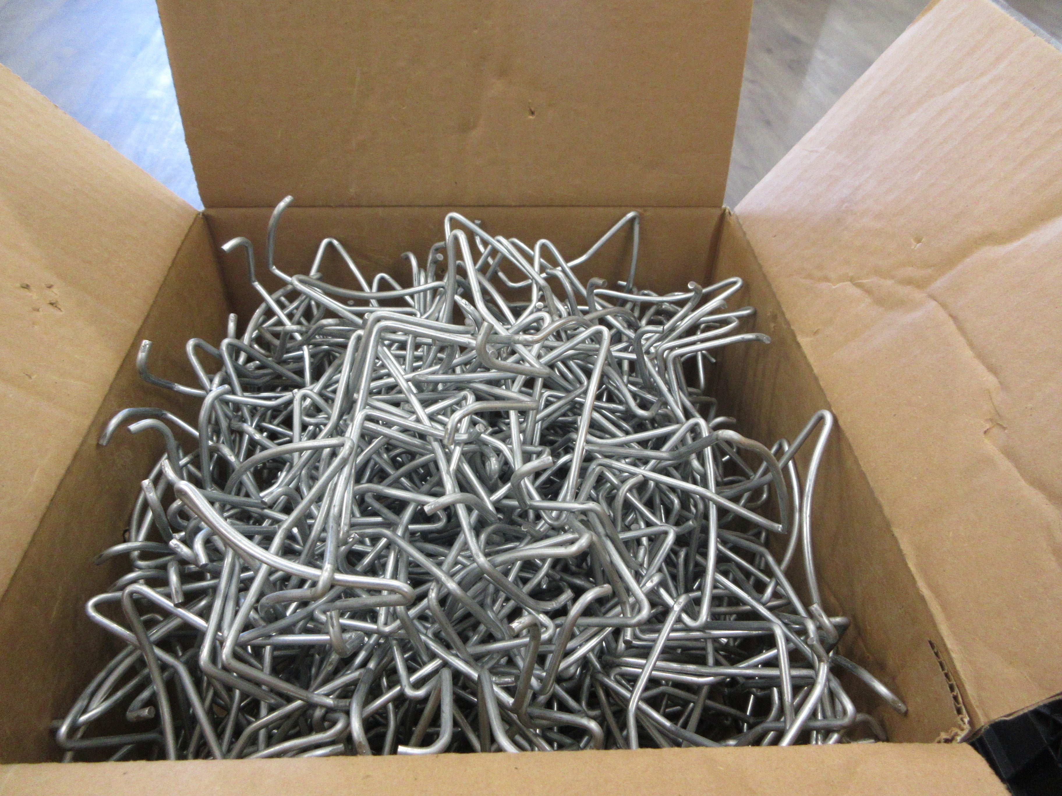 Milbank Tall Support Wire 701552-SC *Box of 247* New Surplus