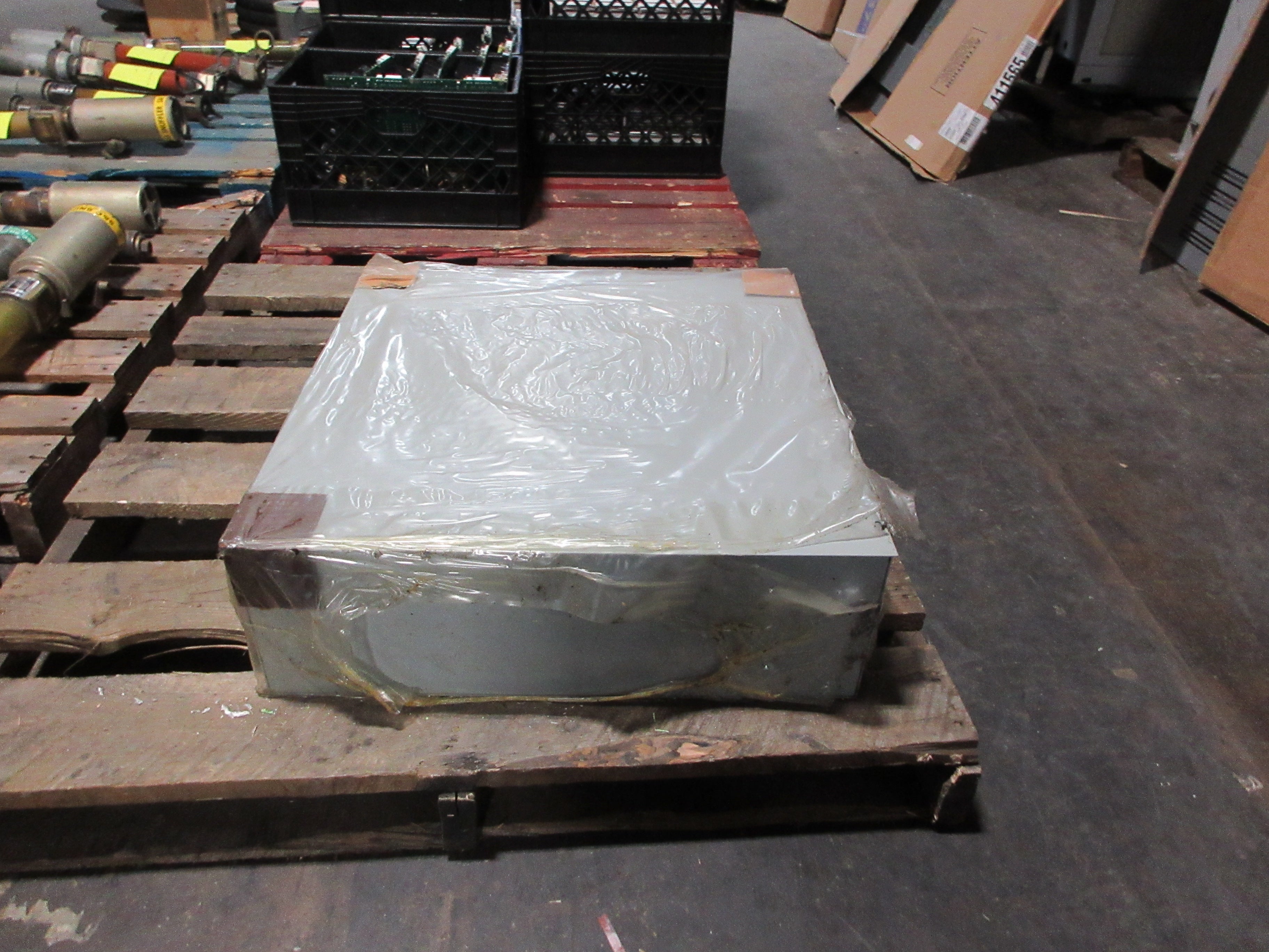 nVent Hoffman Screw Cover Pull Box ASE24X24X8NK Size: 24"x24"x8" New Surplus