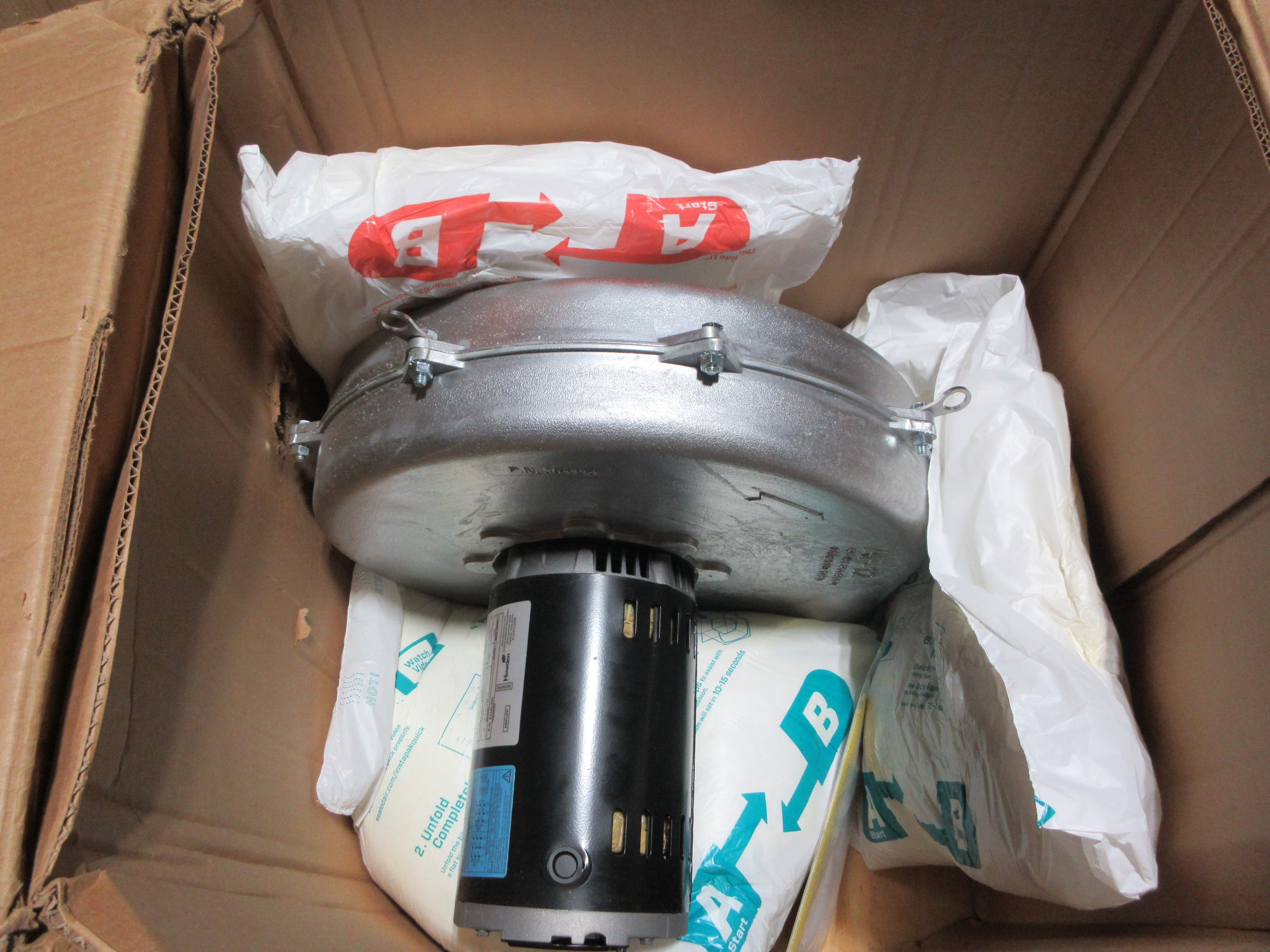 Howden Blower AF-12-R14032-7 2HP 3750RPM New Surplus