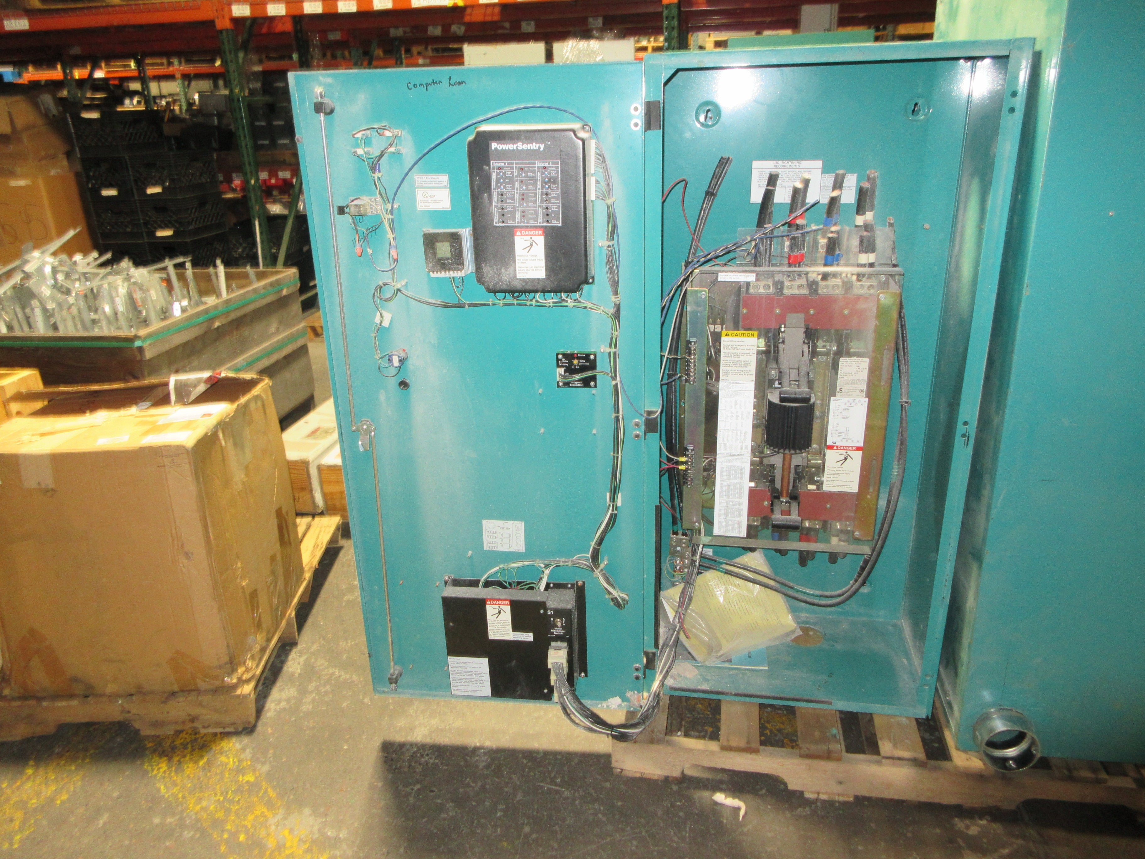 Cummins Onan Automatic Transfer Switch OTC-3375671 600A 208V 60Hz 3P Used